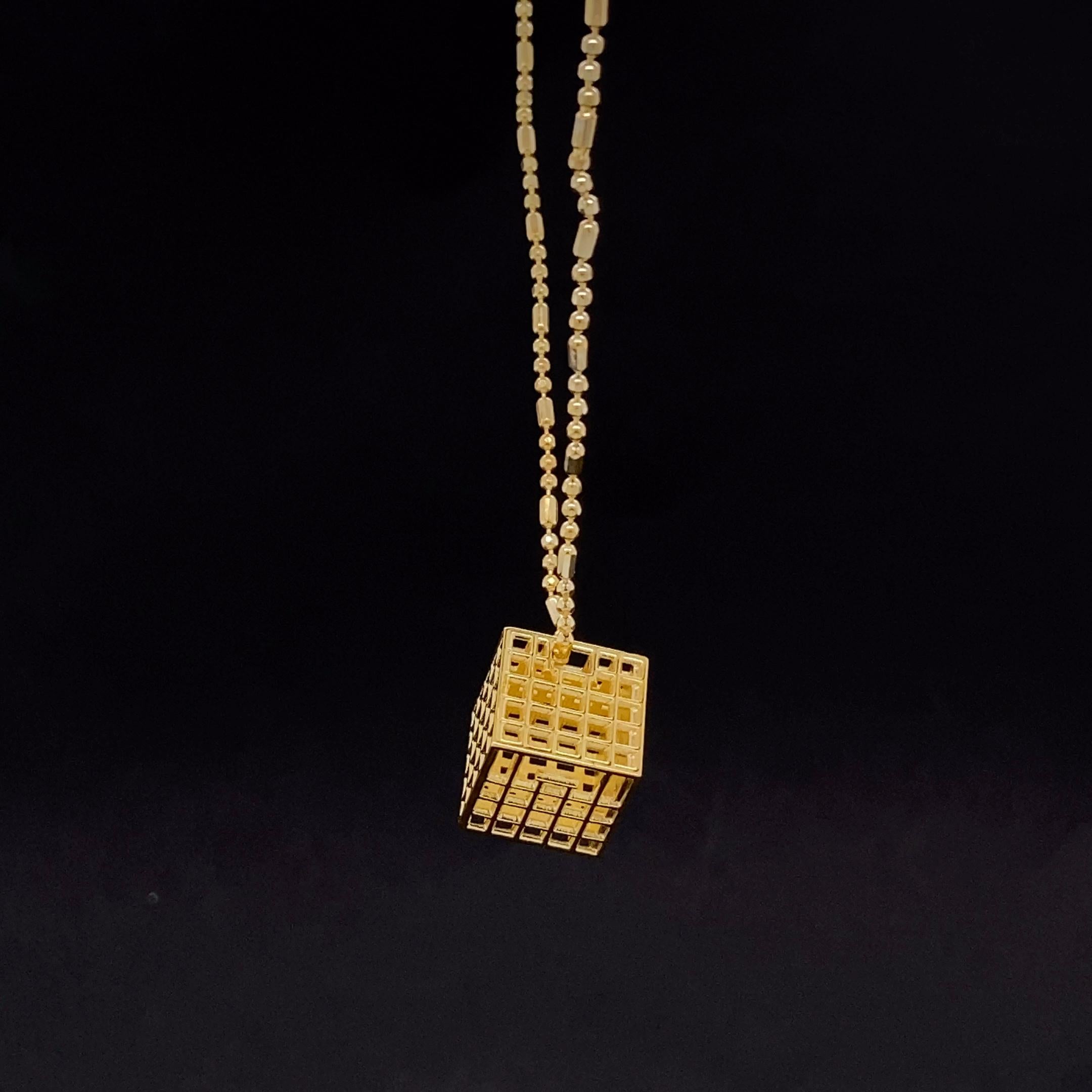 3D Solid Cube Diamond Pendant in 18k Solid Gold For Sale 5