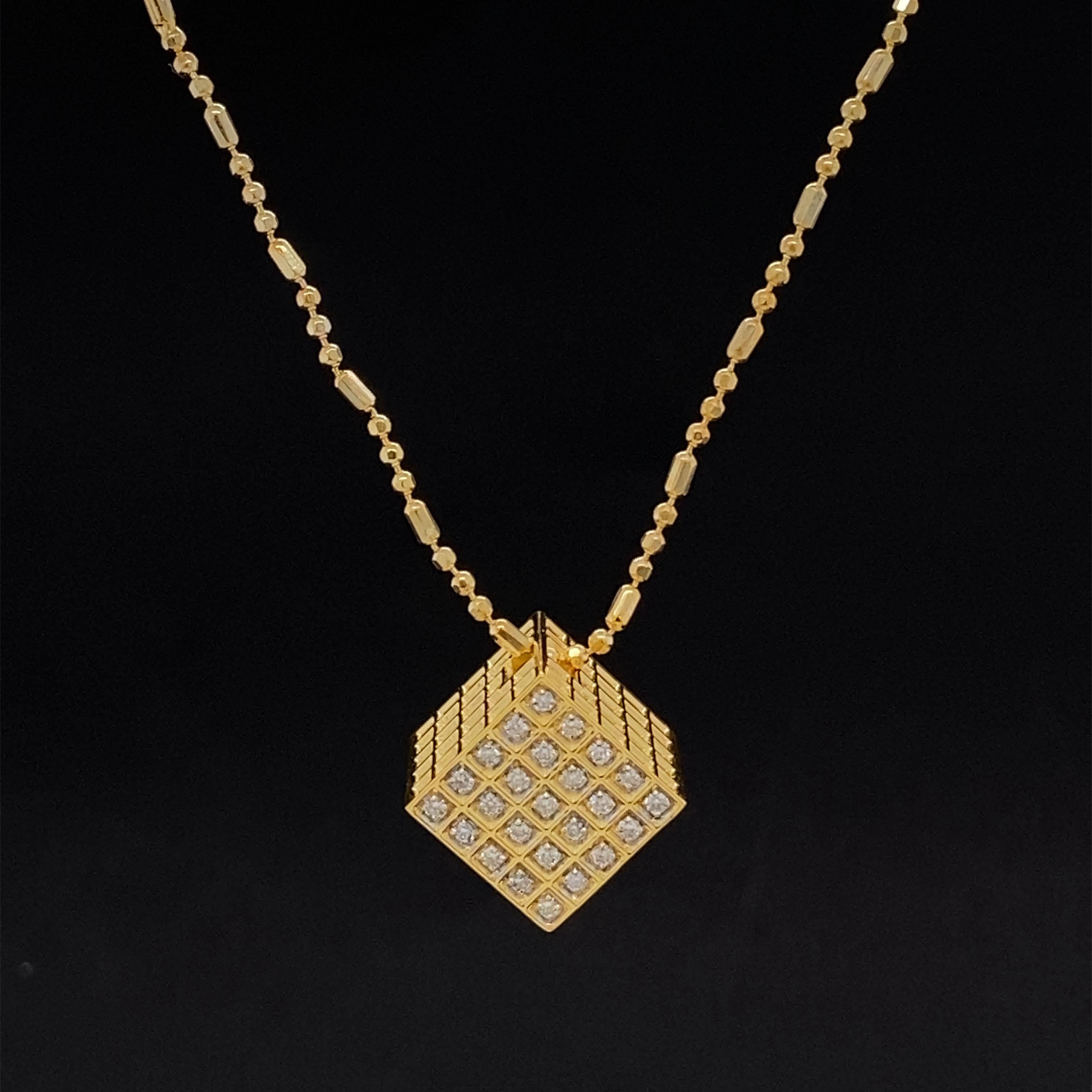 3D Solid Cube Diamond Pendant in 18k Solid Gold For Sale 1