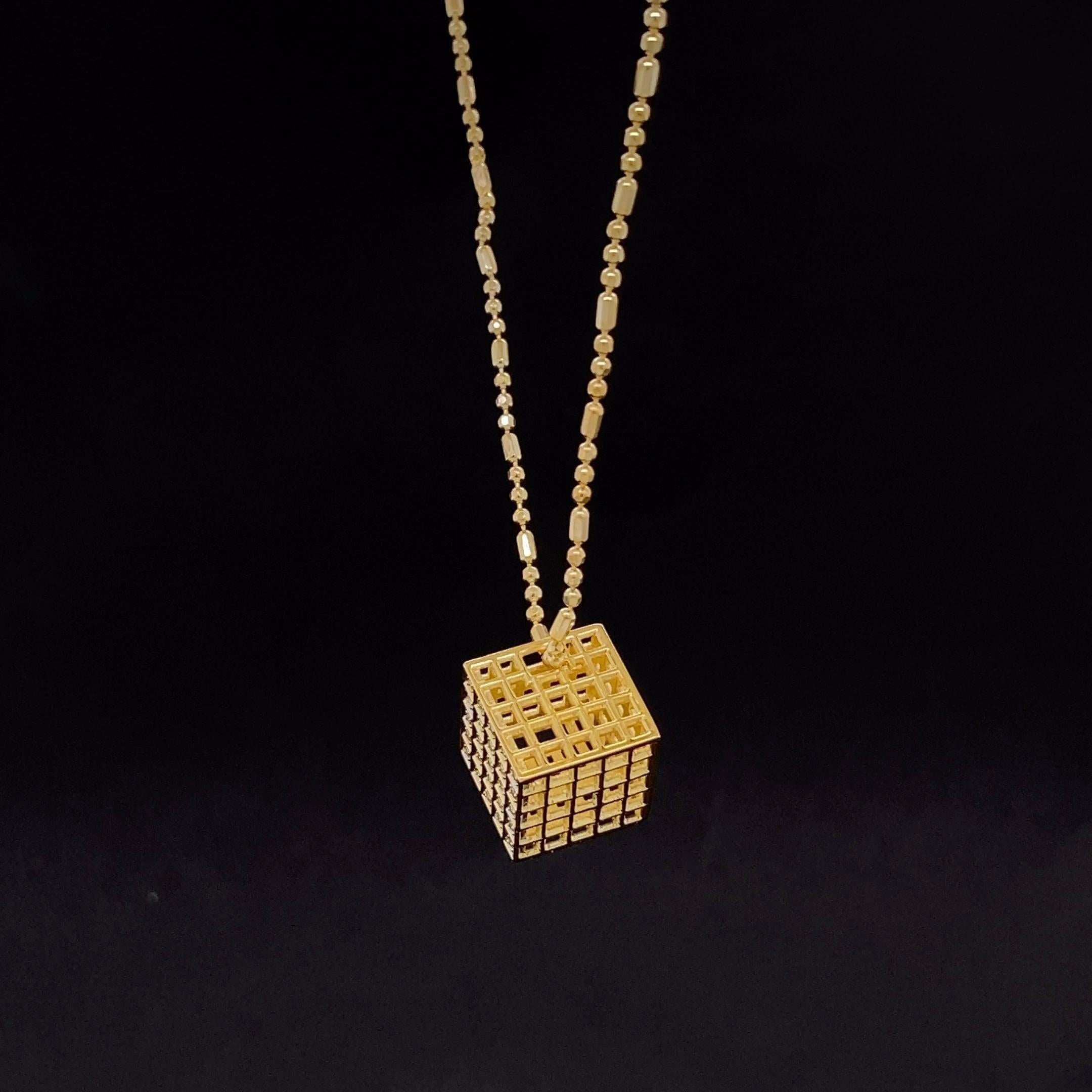 3D Solid Cube Diamond Pendant in 18k Solid Gold For Sale 2