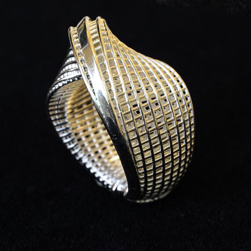 14 Karat Yellow Gold Statement Ring, unique, Contemporary , Luxury Ring.. For Sale 3