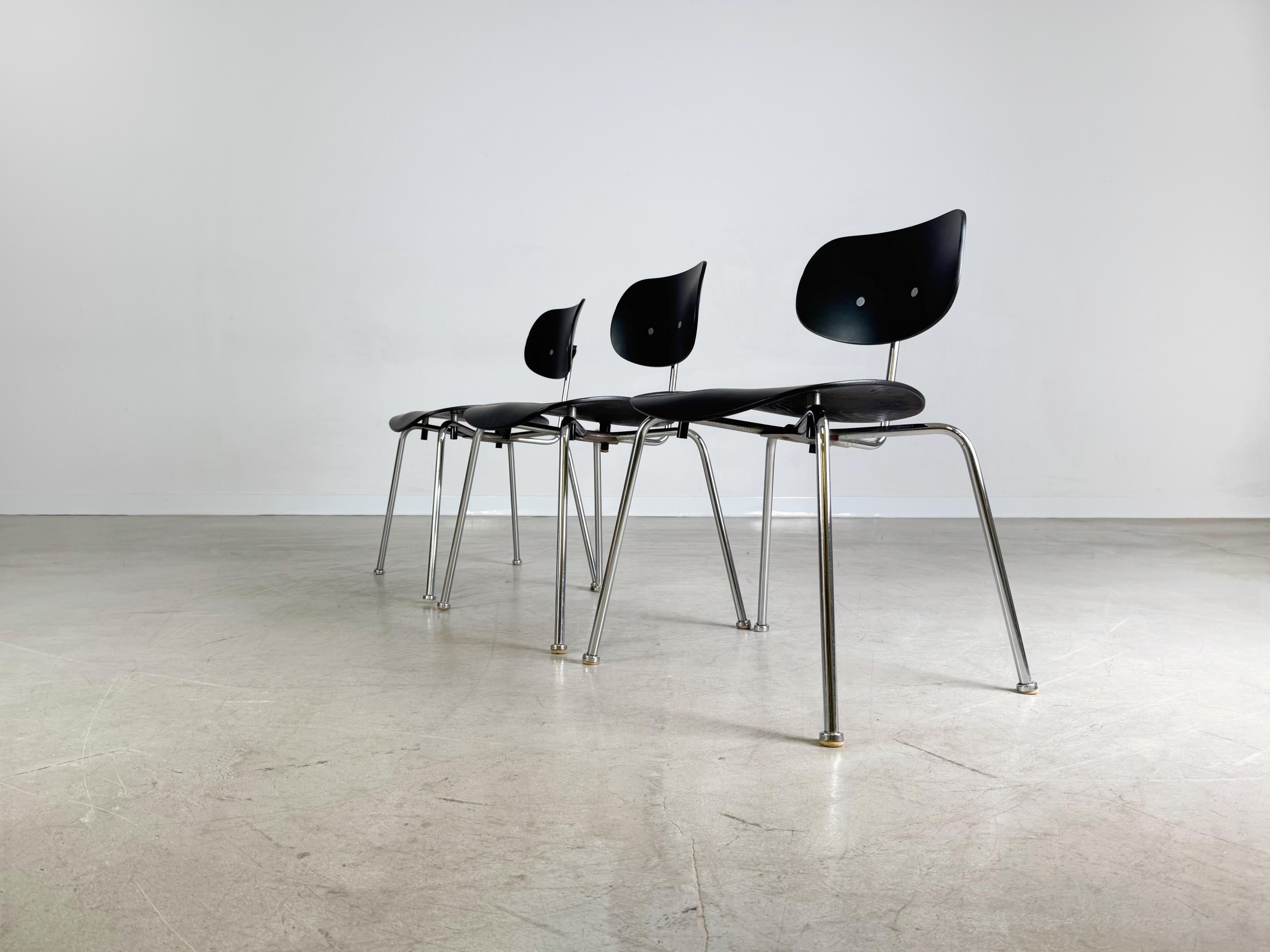 3er Set Egon Eiermann SE68 Midcentury Stühle Wilde+Spieth schwarz Bon état - En vente à Berlin, DE