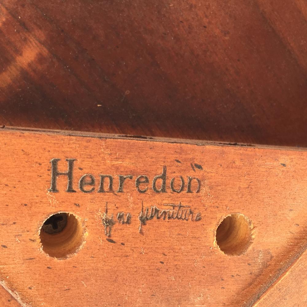 20th Century Henredon Mahogany Extendable Dining Table with Ming Legs