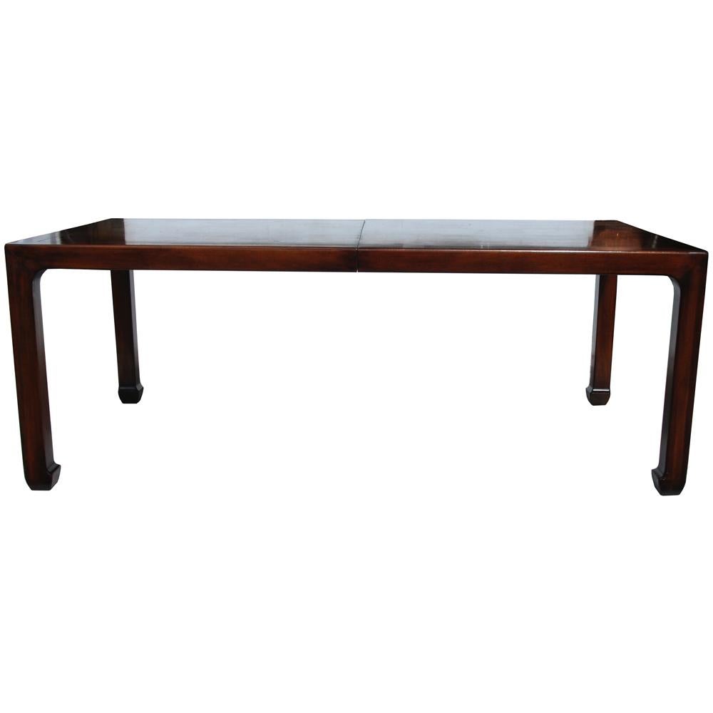 3ft-6.5ft Henredon mahogany extendable dining table with Ming legs.

Manufactured by Henredon, this table features turned in Ming legs, and a rich Mahogany. Has parquey design on top.

Table is extendable, includes two leaves. Each individual
