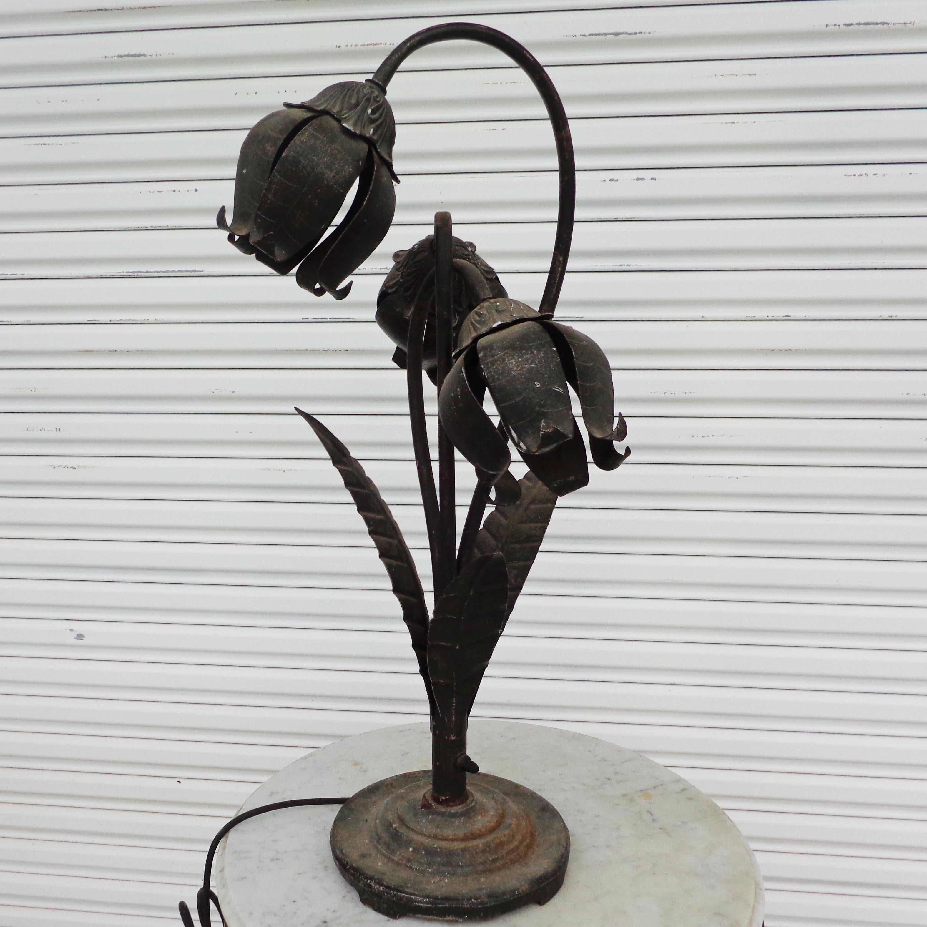 3FT Art Deco Solid Bronze Floral Sculptural Table Lamp In Good Condition In Pasadena, TX
