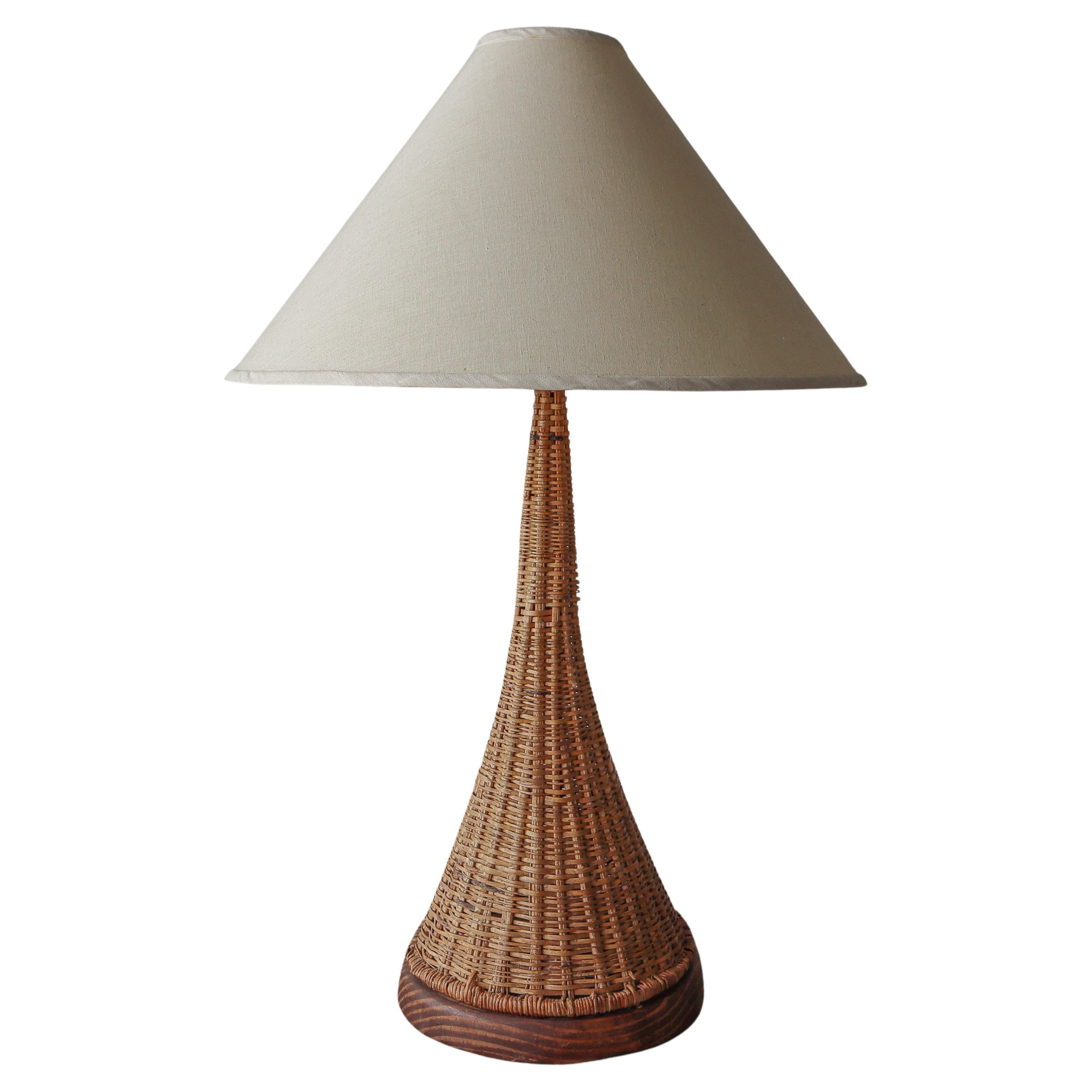Vintage wicker table lamp shop
