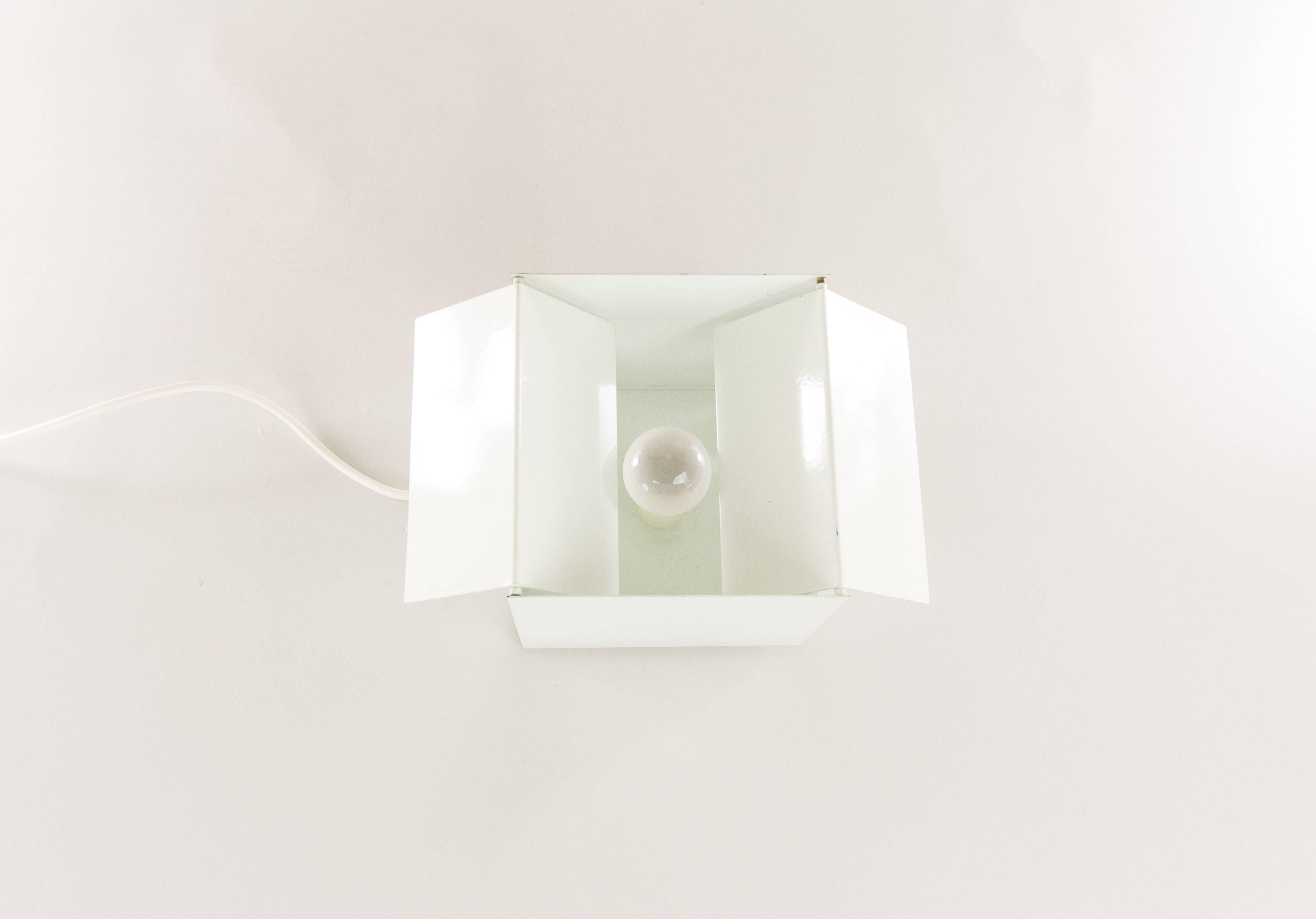 3H White Metal Cube Table Lamp by Paolo Tilche for Sirrah, 1970s In Excellent Condition In Rotterdam, NL
