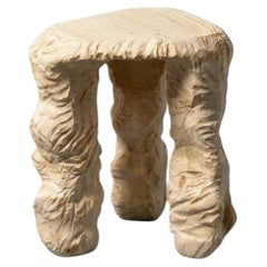 3LEGS, tabouret design contemporain en bois sculpté à la main