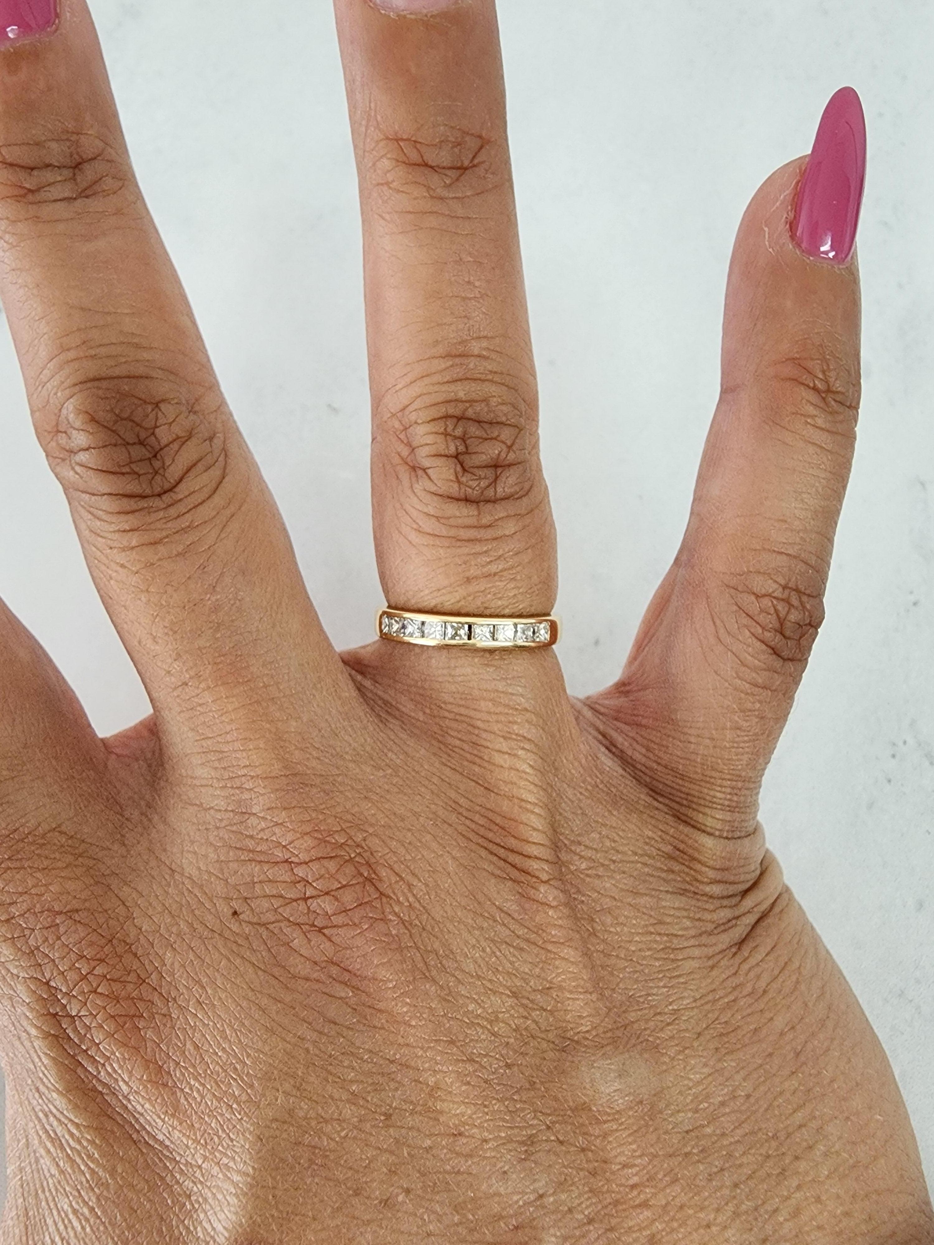 3MM Princess Cut Diamond Wedding Band 14k Yellow Gold In New Condition For Sale In Sugar Land, TX