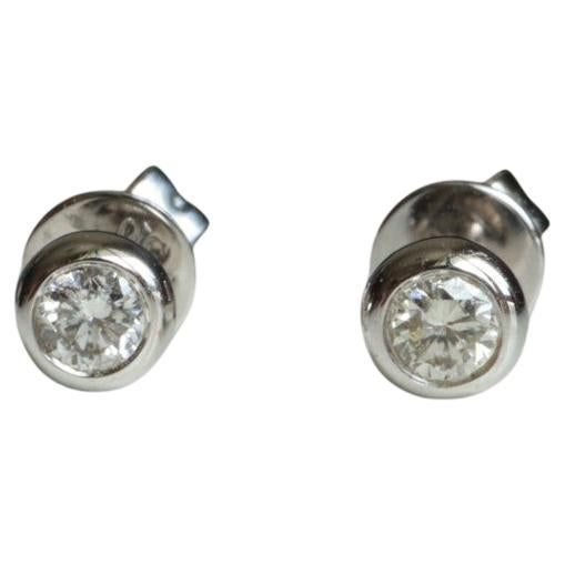3mm Solitaire Natural Diamond Earring in 18k solid gold (T0.23ct Diamond Bezel) For Sale