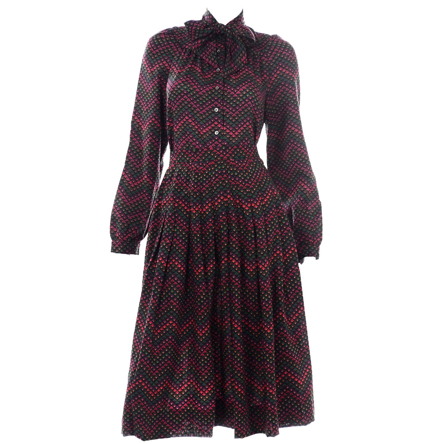3pc Jaeger Chaqueta de terciopelo burdeos c/  Blusa Estampada De Lana Con Traje Y Falda 4