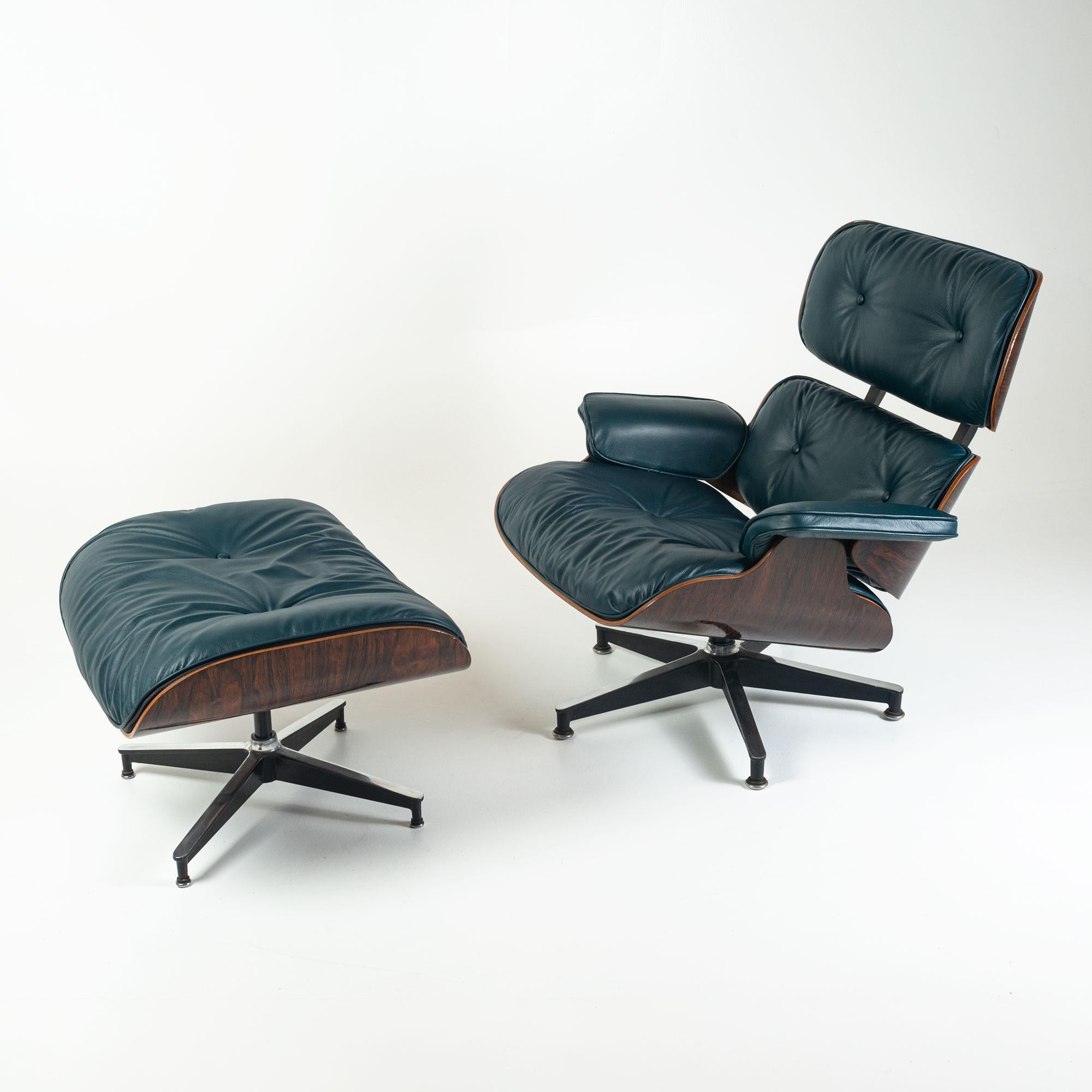 Mid-Century Modern 3rd Gen Eames Lounge Chair 670-671 in Dark Pine Green Aniline Leather