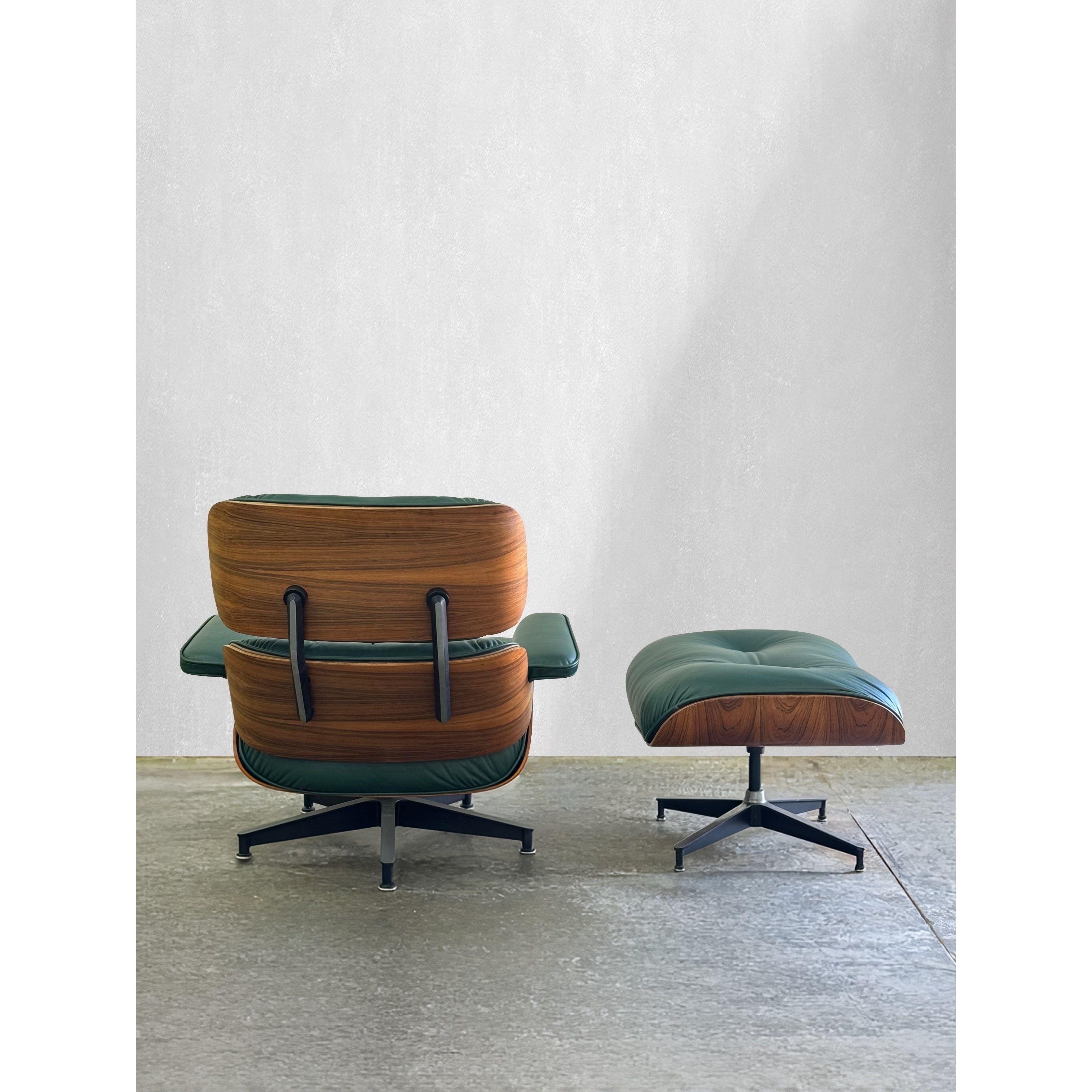 3rd Generation Rosewood Eames Chair In Excellent Condition In Boca Raton, FL