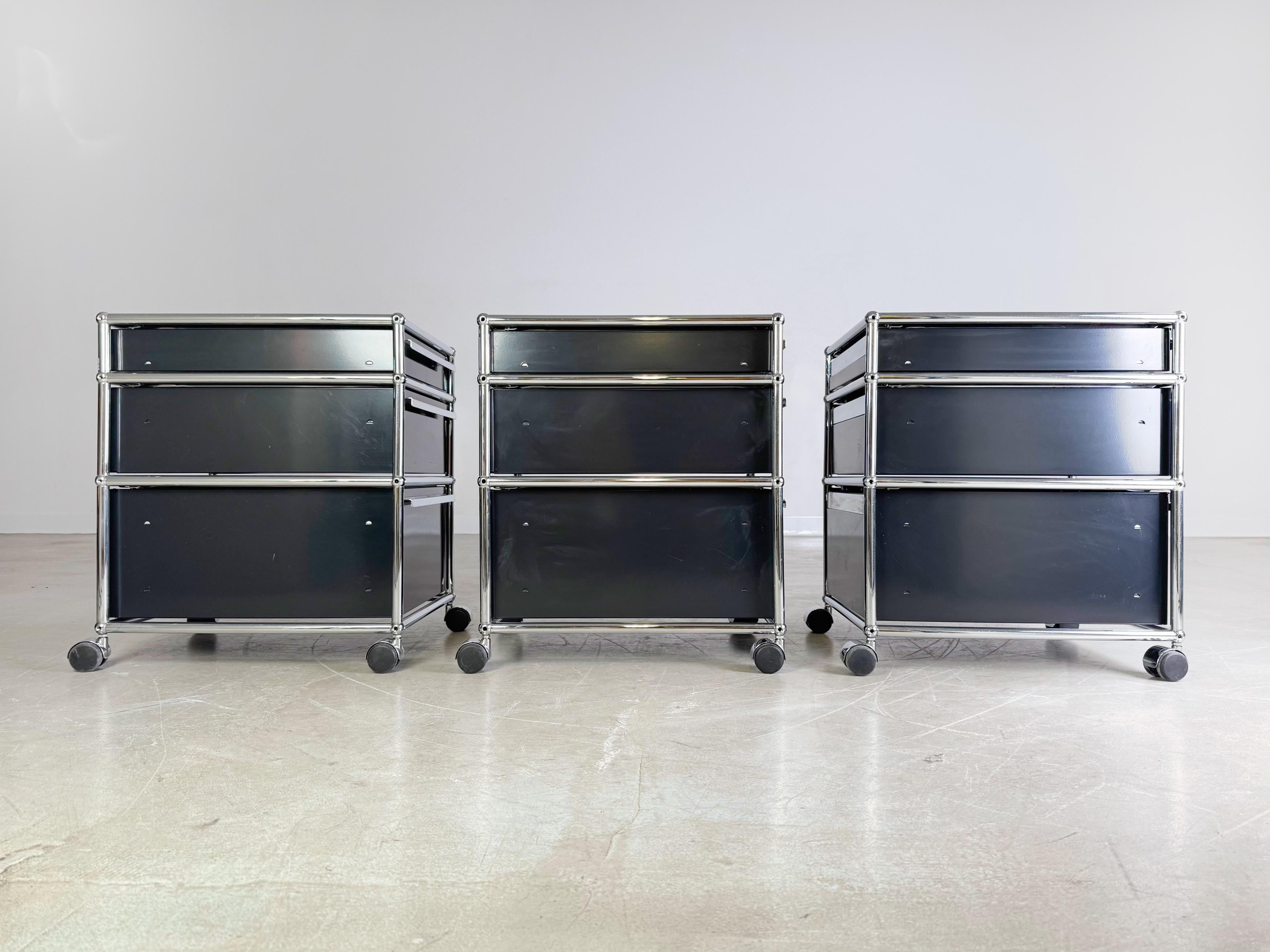 Metallo 3x USM Haller Rollcontainer Büroschrank Fritz Haller Design schwarz in vendita