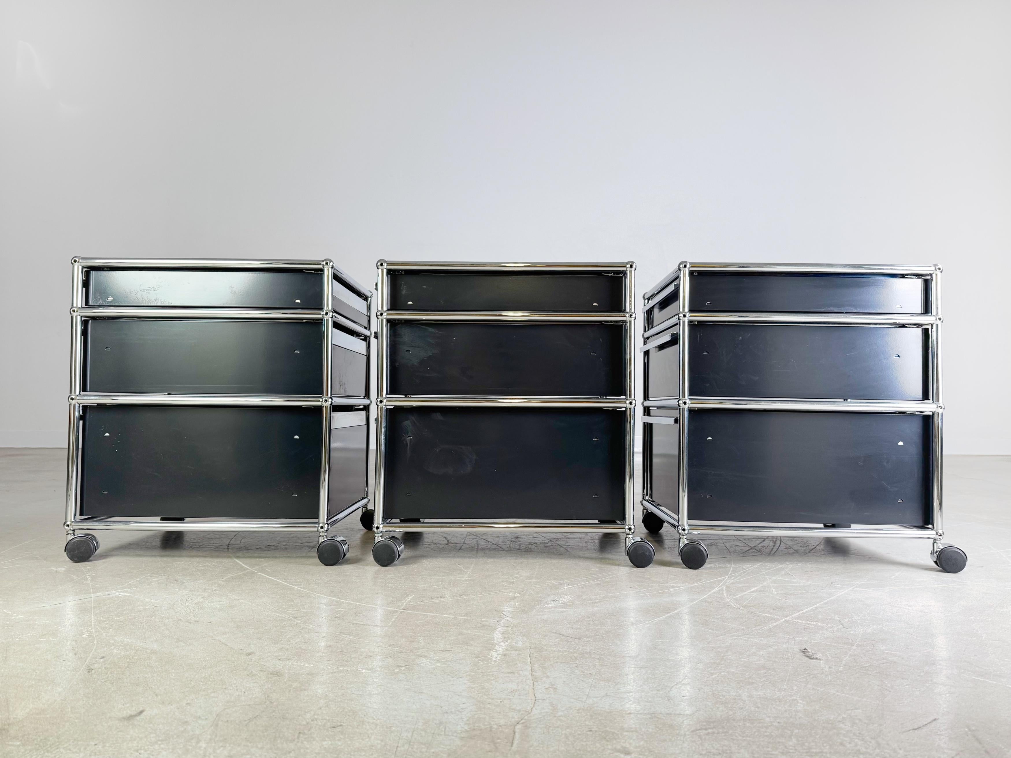 3x USM Haller Rollcontainer Büroschrank Fritz Haller Design schwarz in vendita 2
