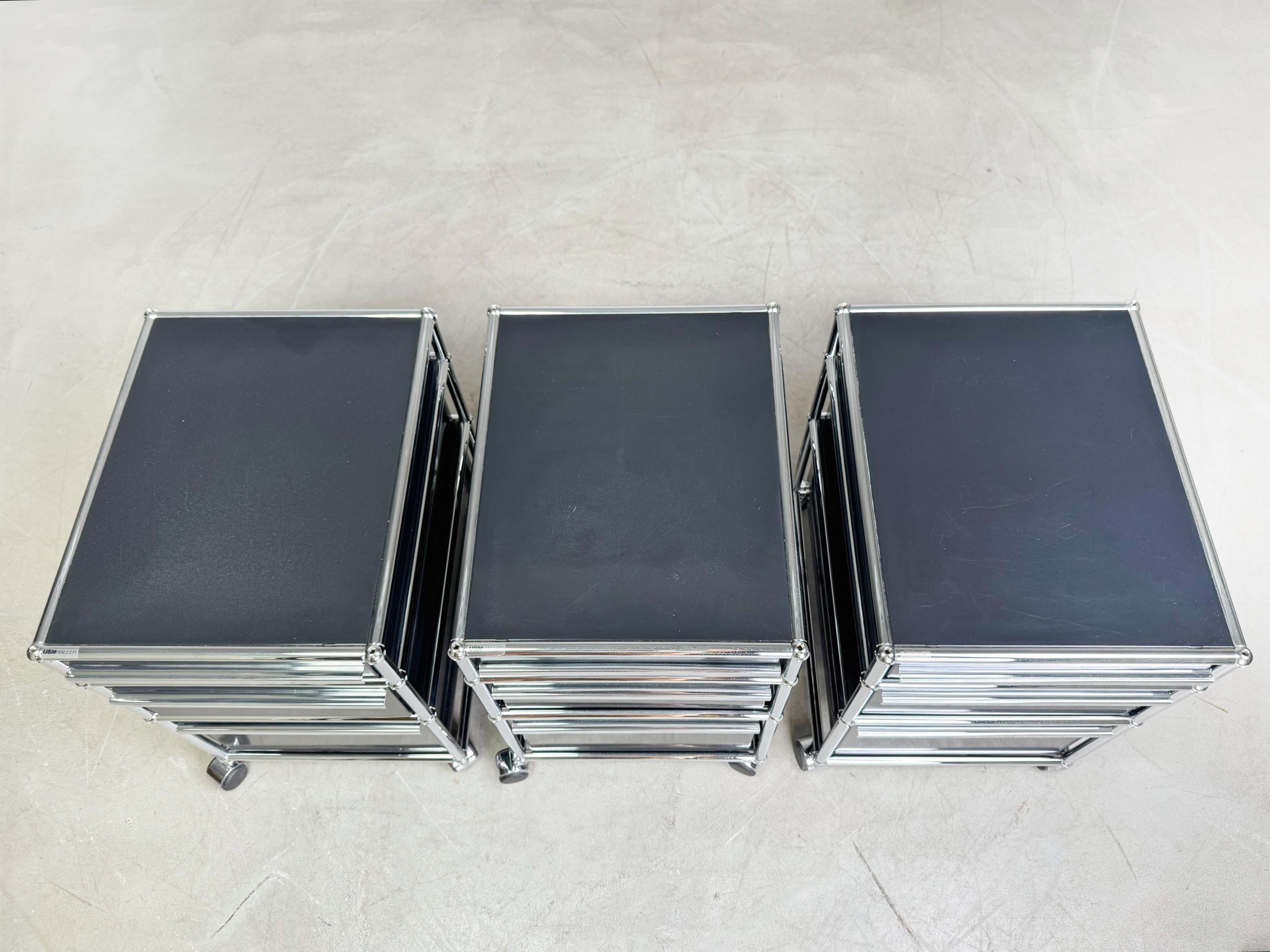 3x USM Haller Rollcontainer Büroschrank Fritz Haller Design schwarz In condizioni buone in vendita a Berlin, DE