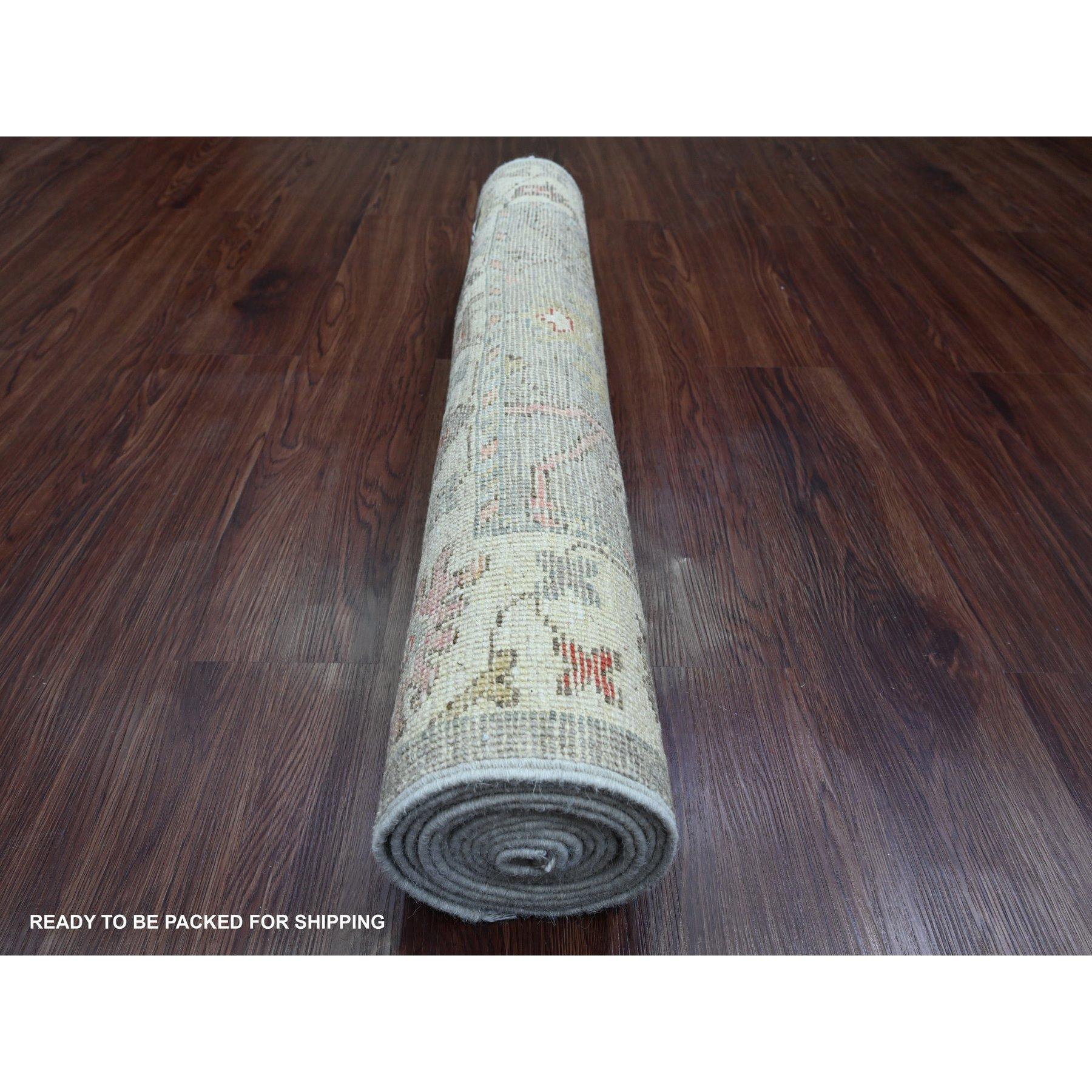 3'x10' Grau Afghan Angora Oushak Leaf Design Hand geknüpft Wolle Läufer Teppich (Handgeknüpft) im Angebot