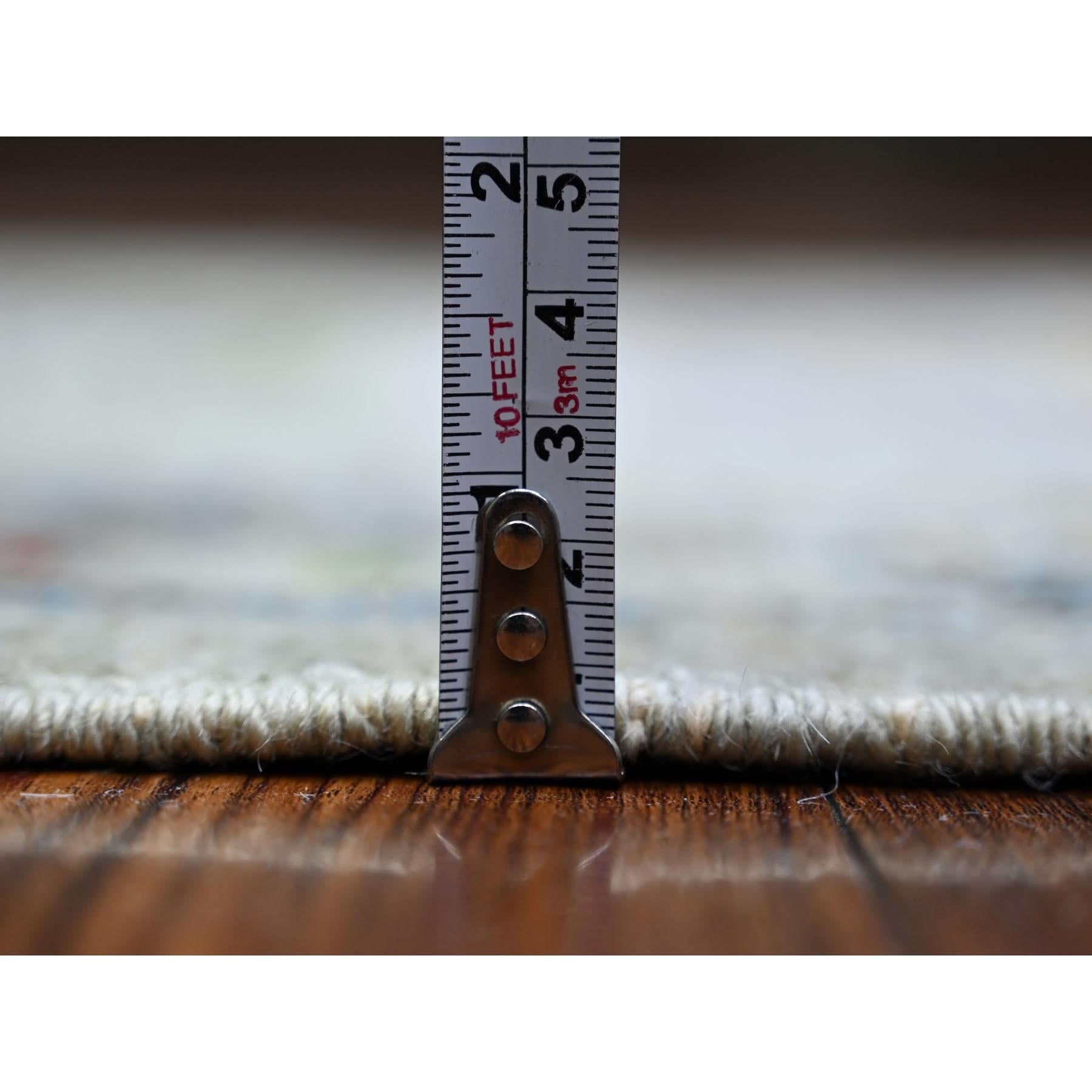 3'x10' Taupe Reine Wolle Afghan Angora Oushak Hand geknüpft Läufer Teppich im Zustand „Neu“ im Angebot in Carlstadt, NJ