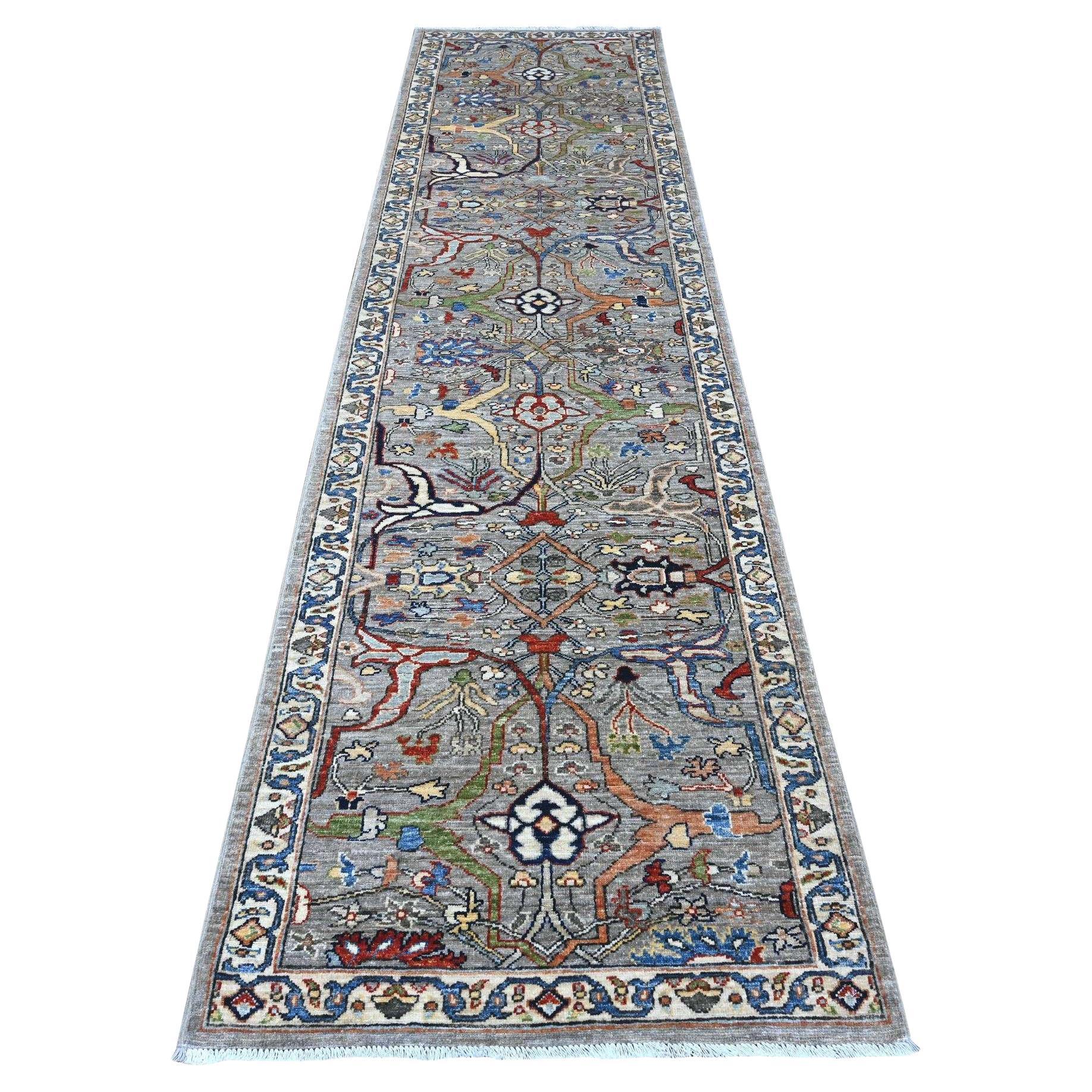 3'x11'10" Gris Noué à la main Aryana Bidjar Garus Runner Laine Tapis d'Orient en vente
