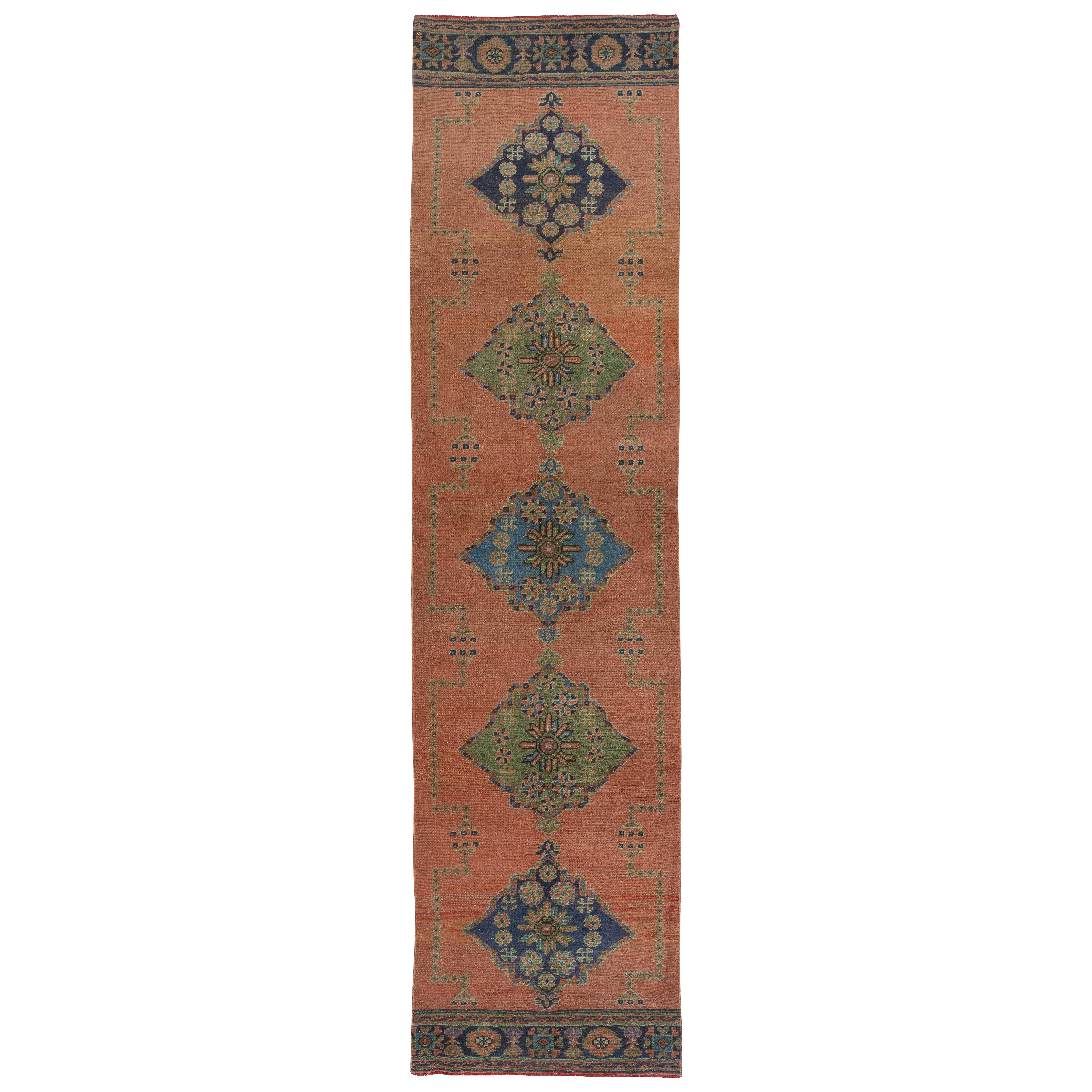 Tappeto Runner 3x11.7 Ft 1960 per la cucina. Tappeto per corridoio fatto a mano. Tappeto turco per scale