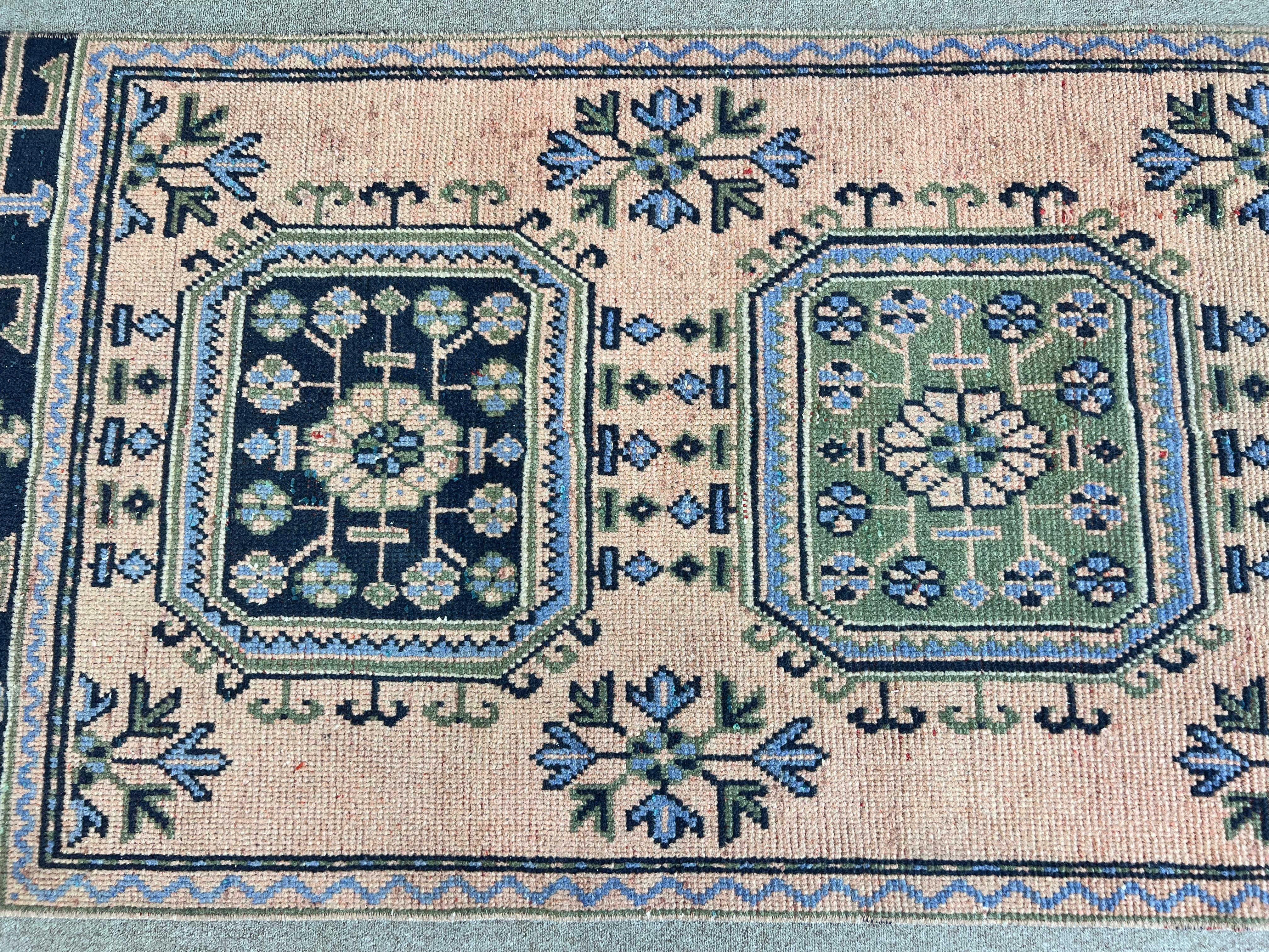 Alfombra de Anatolia Vintage de 3x11,7 pies para pasillo. Alfombra de pasillo hecha a mano en venta 4