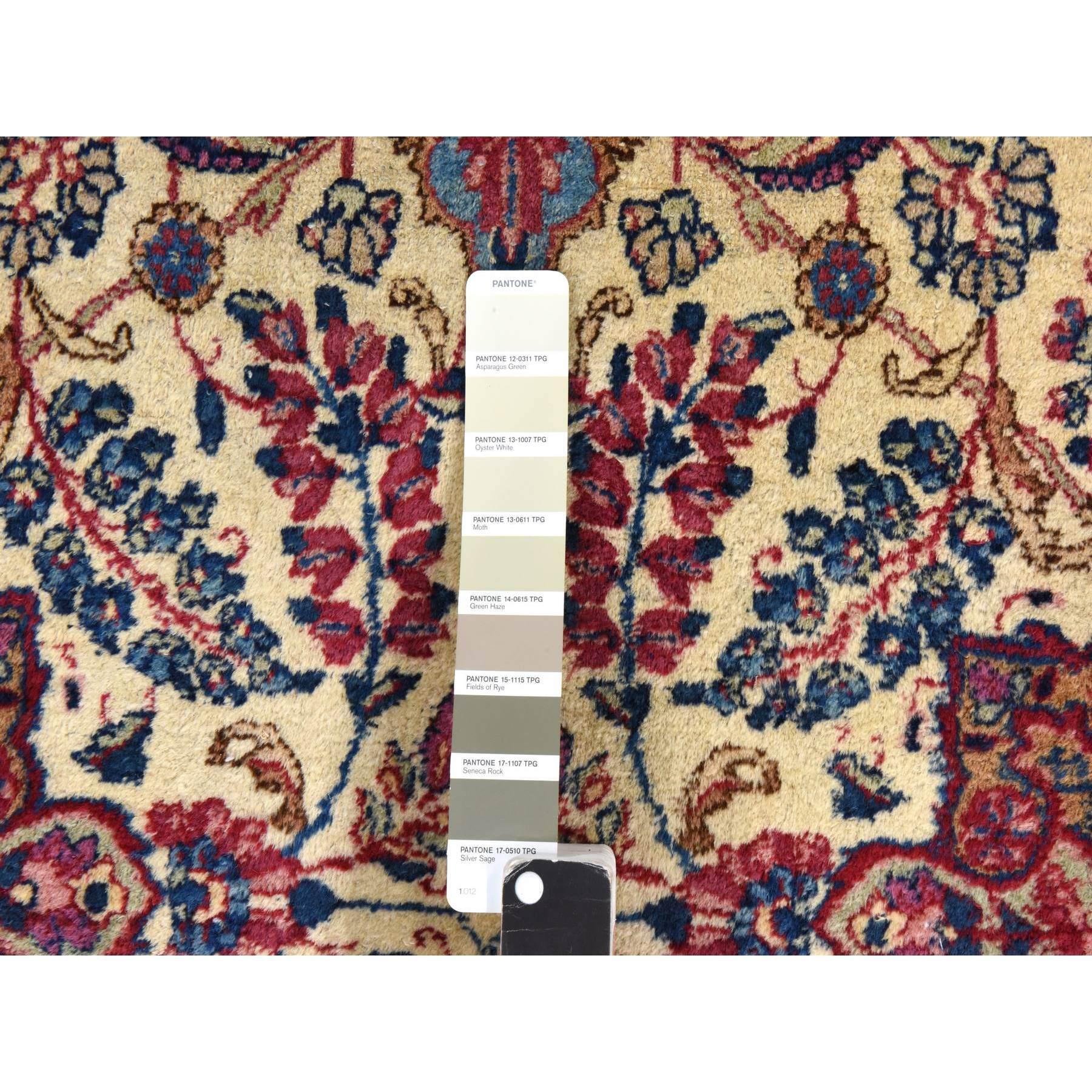 3'x12' Austernweißer antiker persischer Kerman Handgeknüpfter 100% Wolle Läufer Teppich im Zustand „Hervorragend“ im Angebot in Carlstadt, NJ