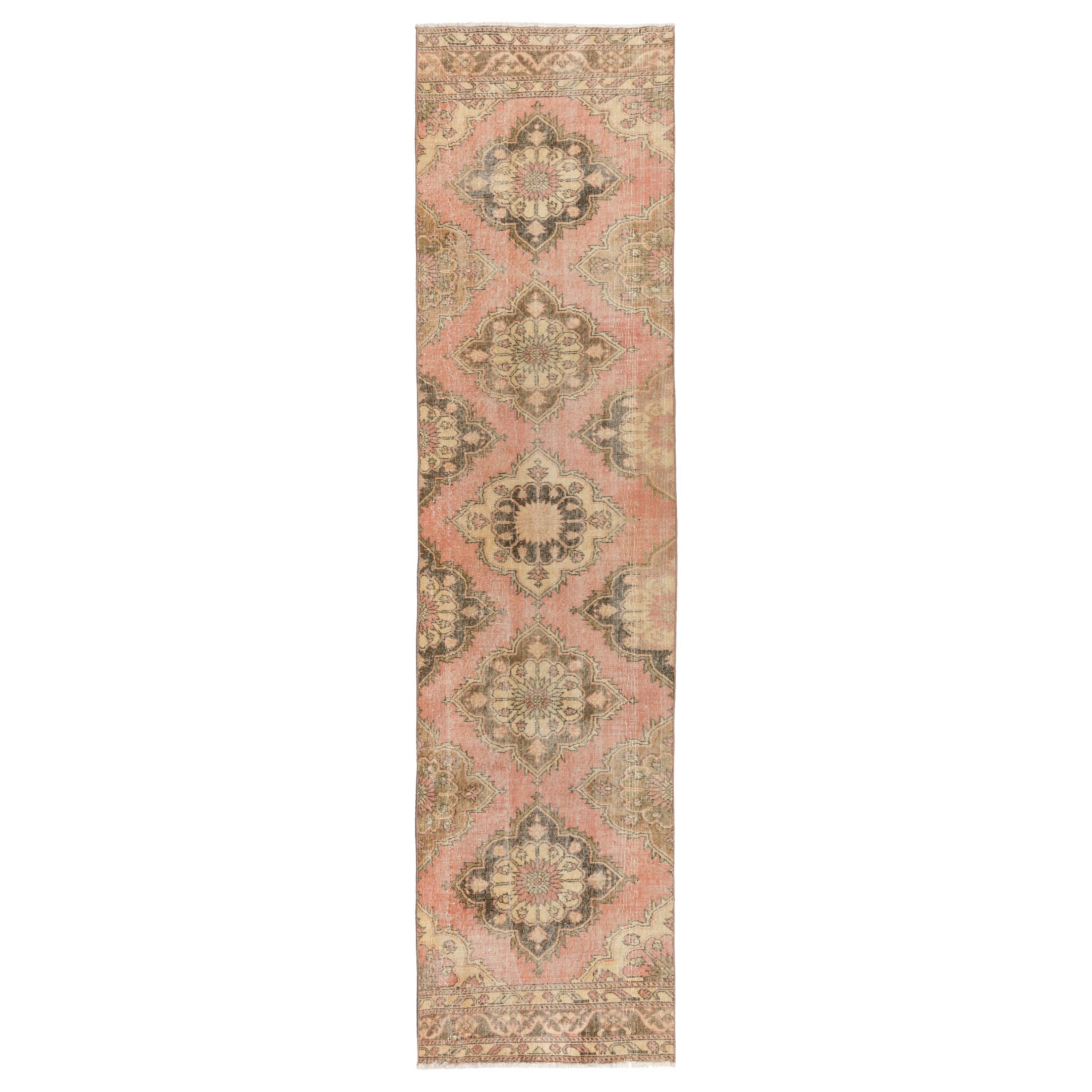 3x12.3 ft Vintage Handmade Turkish Narrow Hallway Runner in Faded Red & Beige en vente