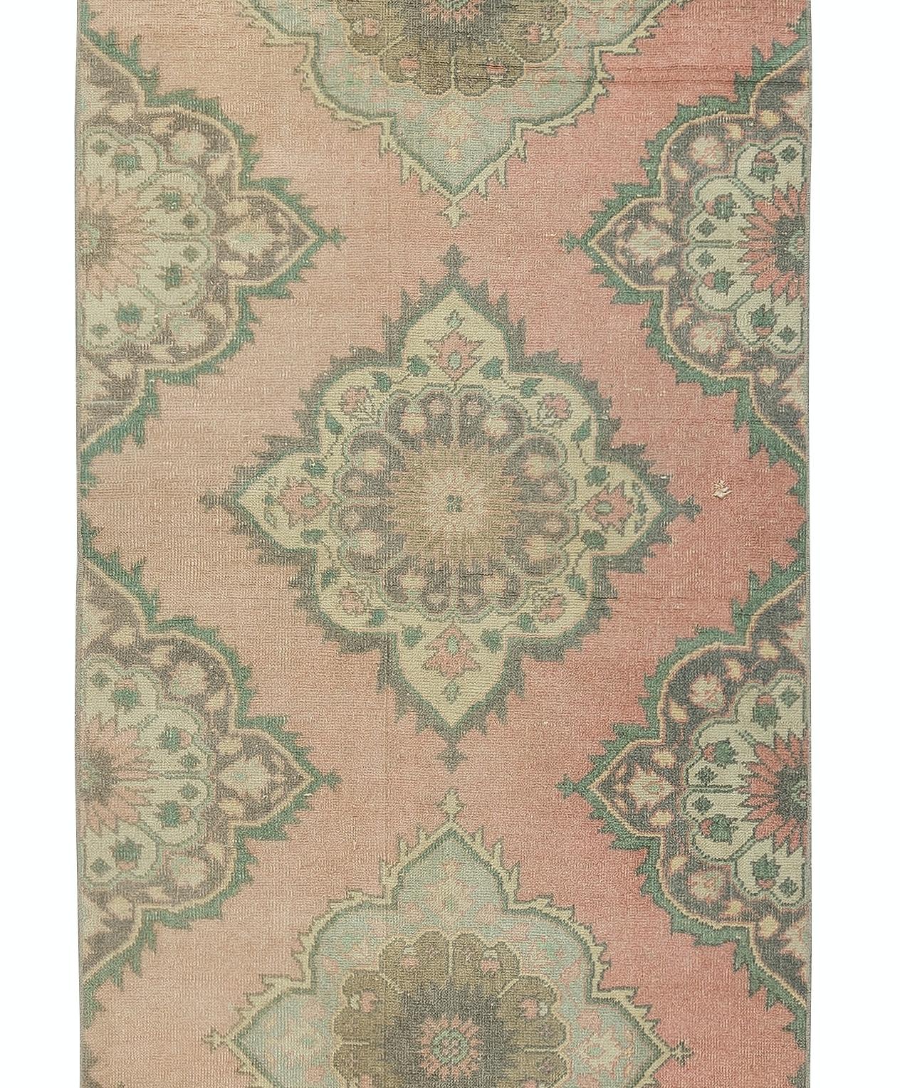 Noué à la main 3'x13'2'' Tapis de couloir fait main. Tapis de cuisine. Tapis de couloir. Tapis d'escalier des années 1960 en vente