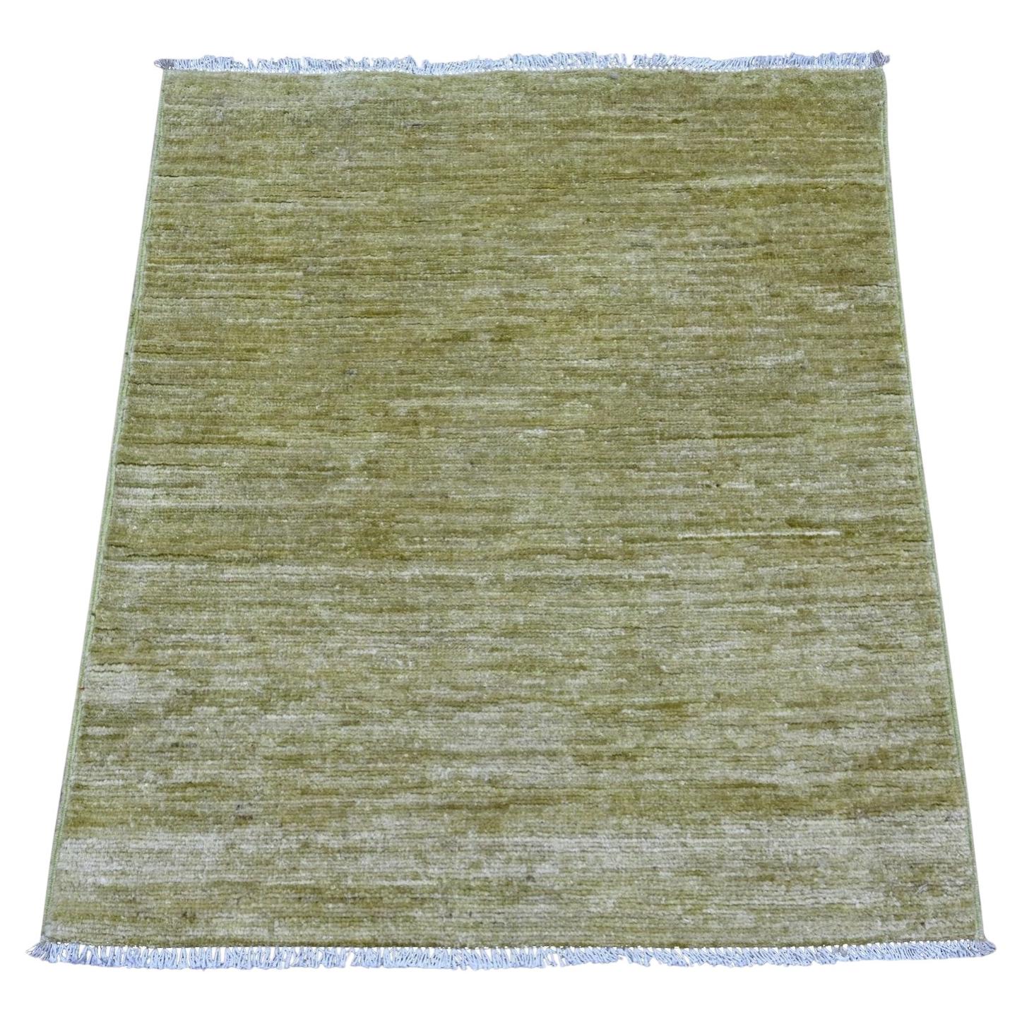 3'x3' Green Plain Solid Pattern Hand Knotted Ghazni Wool Square Mat Rug For Sale