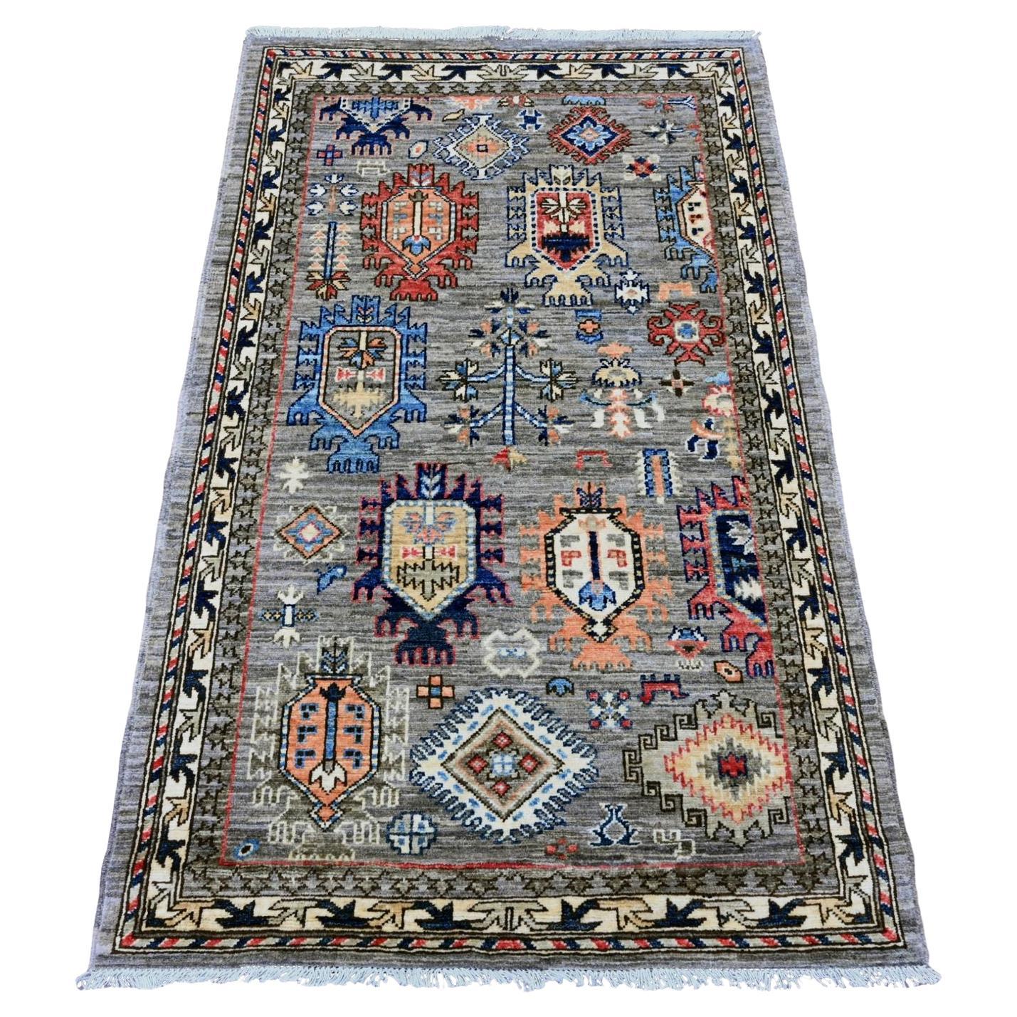 3'x4'10" Gray Caucasian Inspired Antiqued Design Hand Knotted Wool Oriental Rug en venta