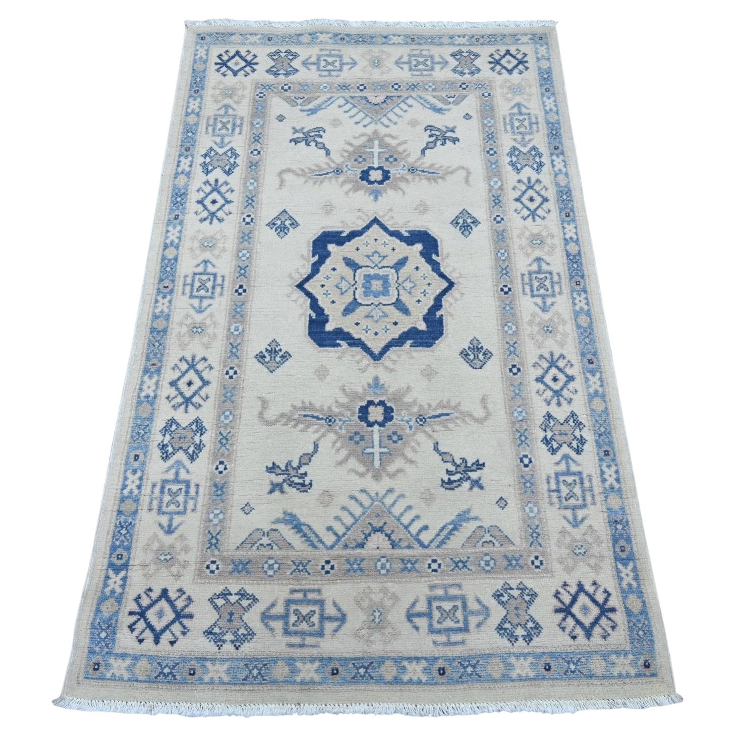 3'x4'10" Ivory Vintage Look Kazak with Medallions Hand Knotted Pure Wool Rug