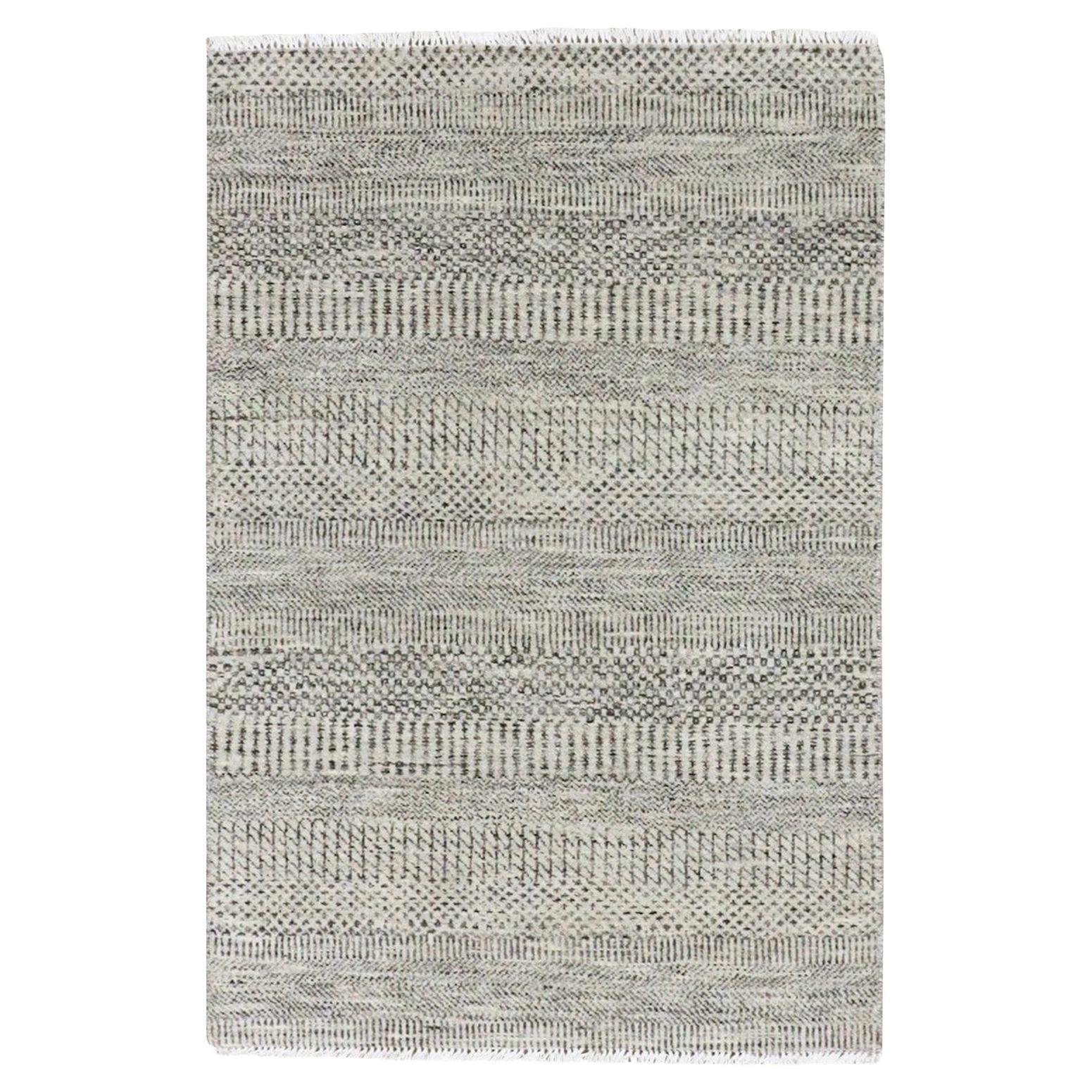 3'x4'10" Stone Eagle Gray Ungefärbte Wolle Gras Design Handgeknüpft Orientteppich im Angebot