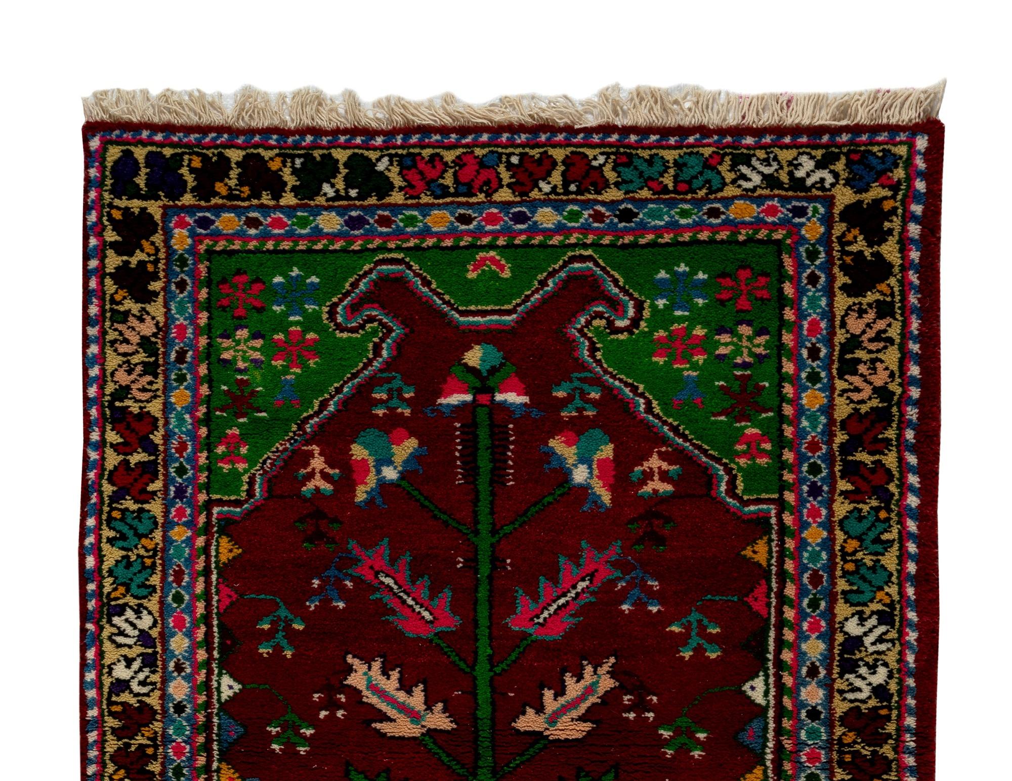 A vintage Turkish accent rug. Finely hand-knotted with even medium wool pile on wool foundation. Very good condition. Sturdy and as clean as a brand new rug (deep washed professionally). Measures: 3x4.5 ft.
 