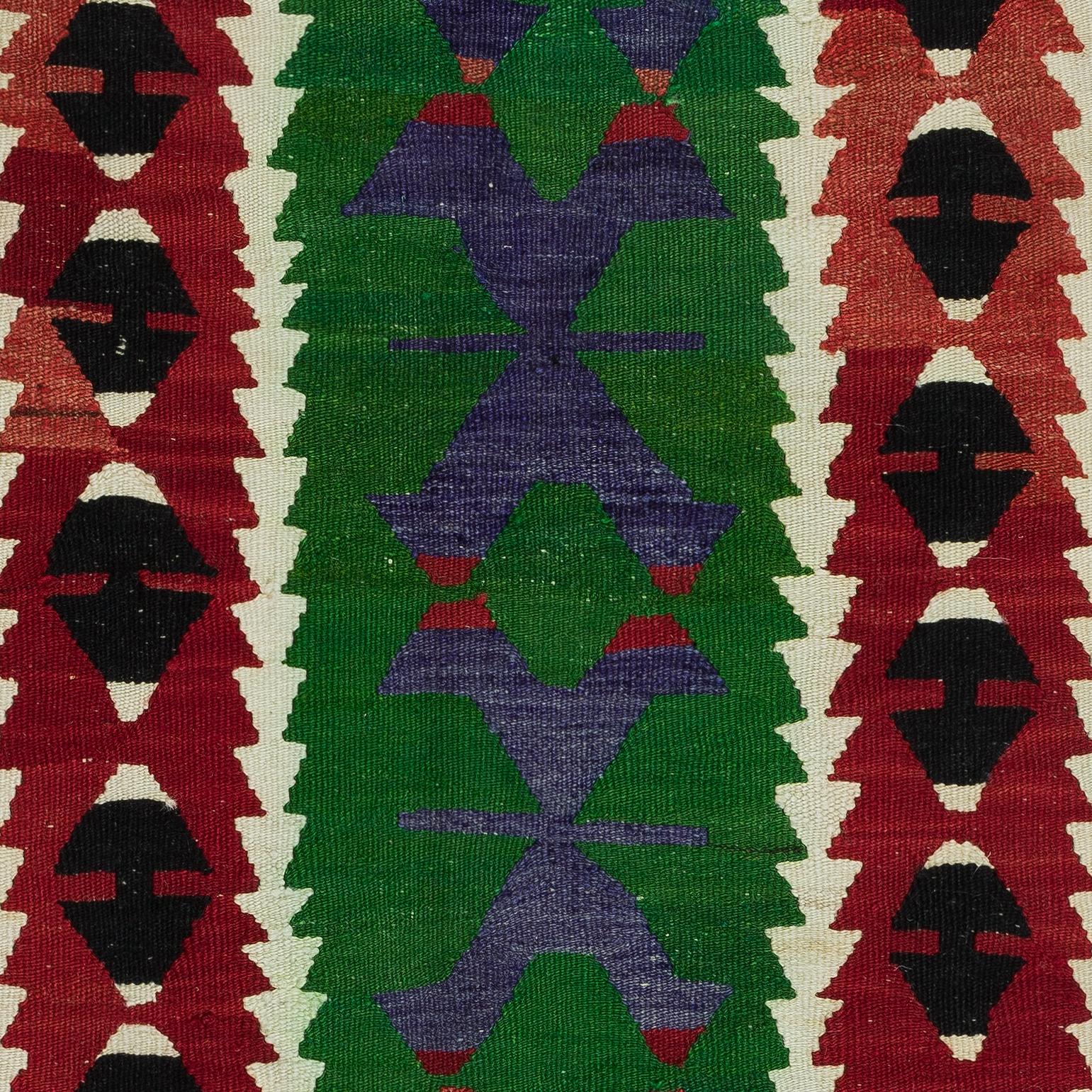 3x4.8 Ft Vintage Geometric Turkish Wool Kilim 'Flat Weave', Colorful Accent Rug In Good Condition For Sale In Philadelphia, PA