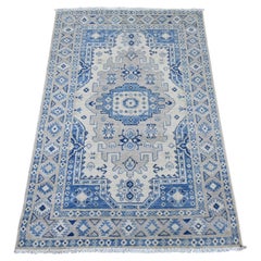 3'x4'9" Elfenbeinfarbener Vintage Look Kazak mit geometrischem Muster Handgeknüpfter Wollteppich