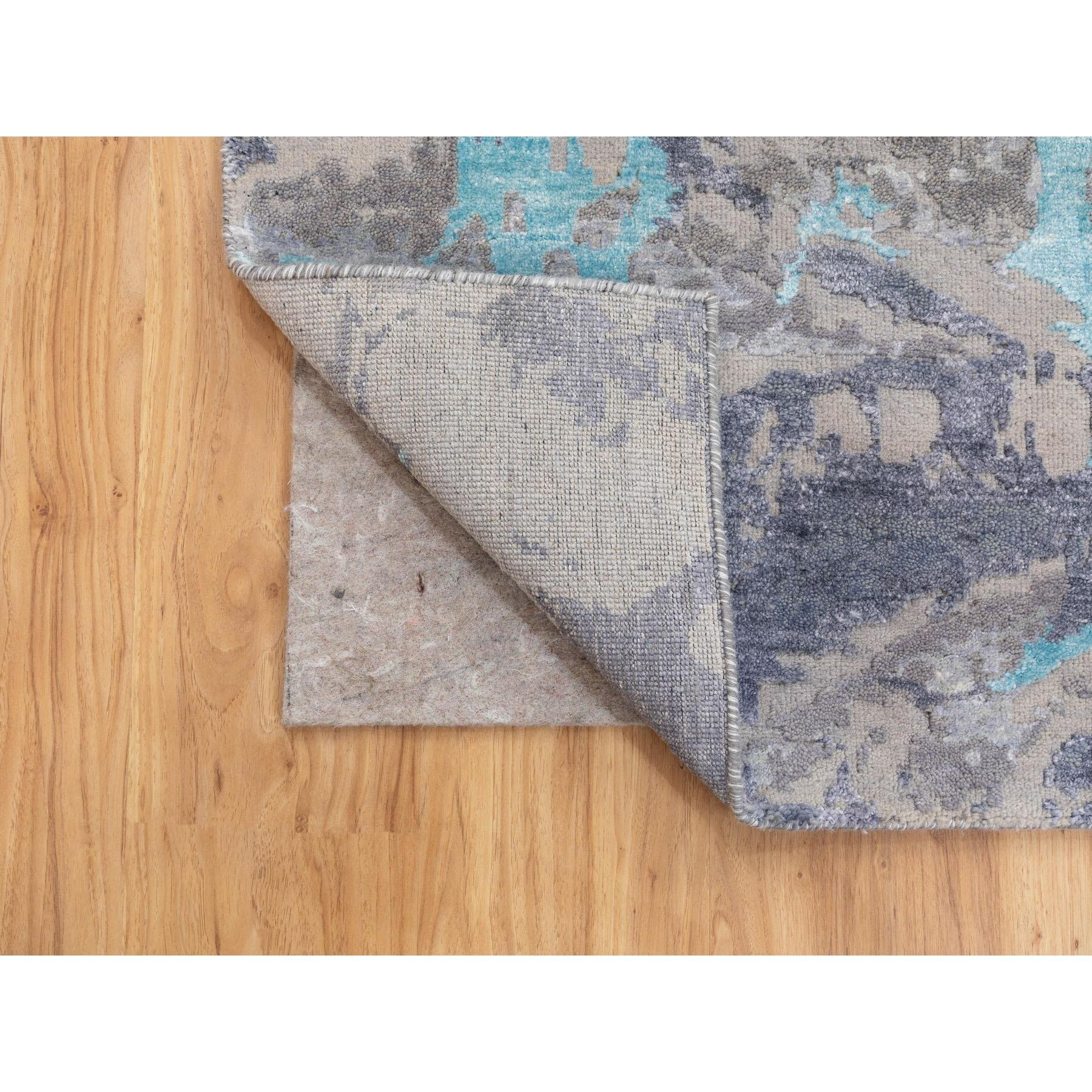 Indian 3'x5' Aquamarine Modern Design Wool And Silk Hand Knotted Oriental Rug For Sale