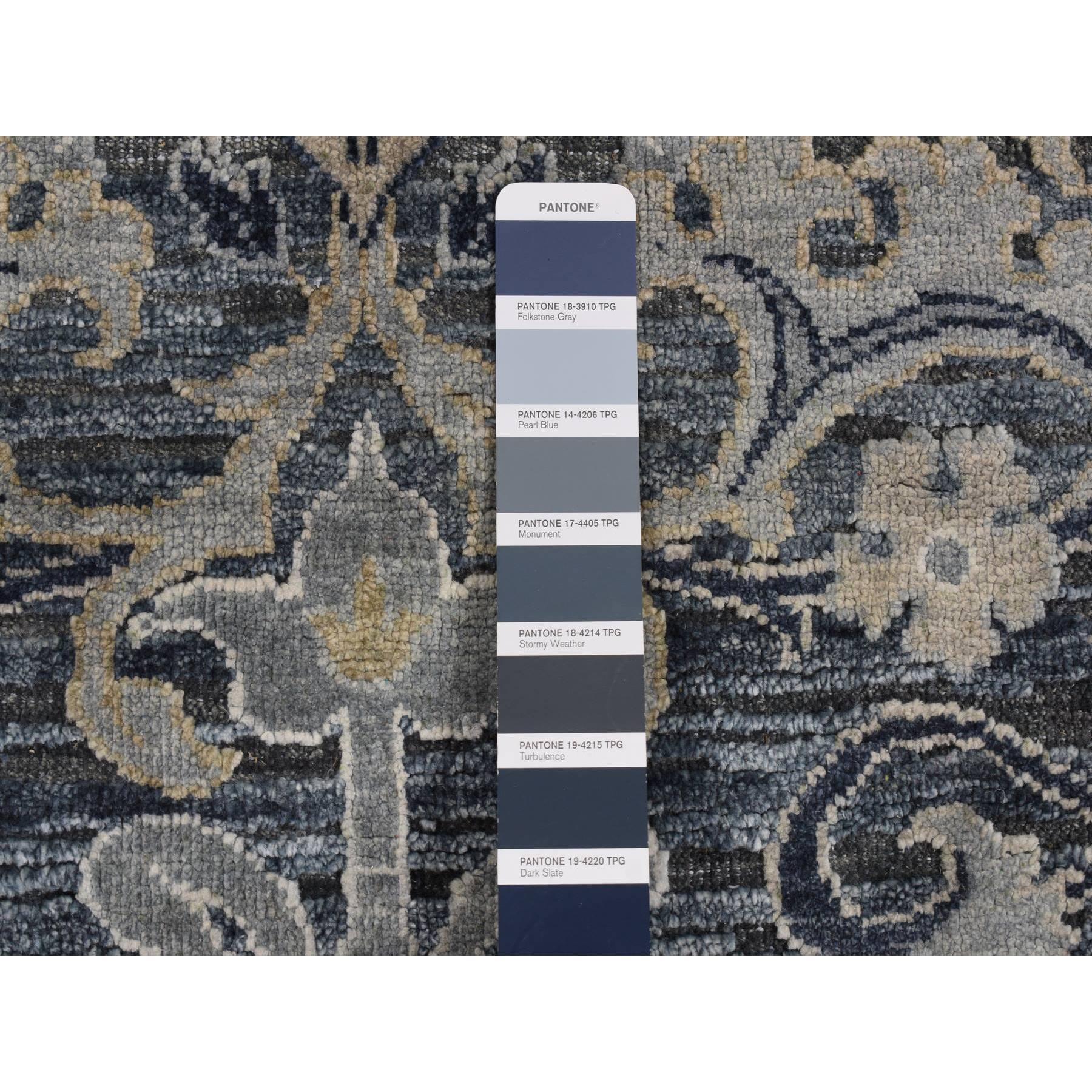 3'x5' Arsenic Gray Hand Knotted Silk with Wool Blossom Design Rug Anudado a mano en venta