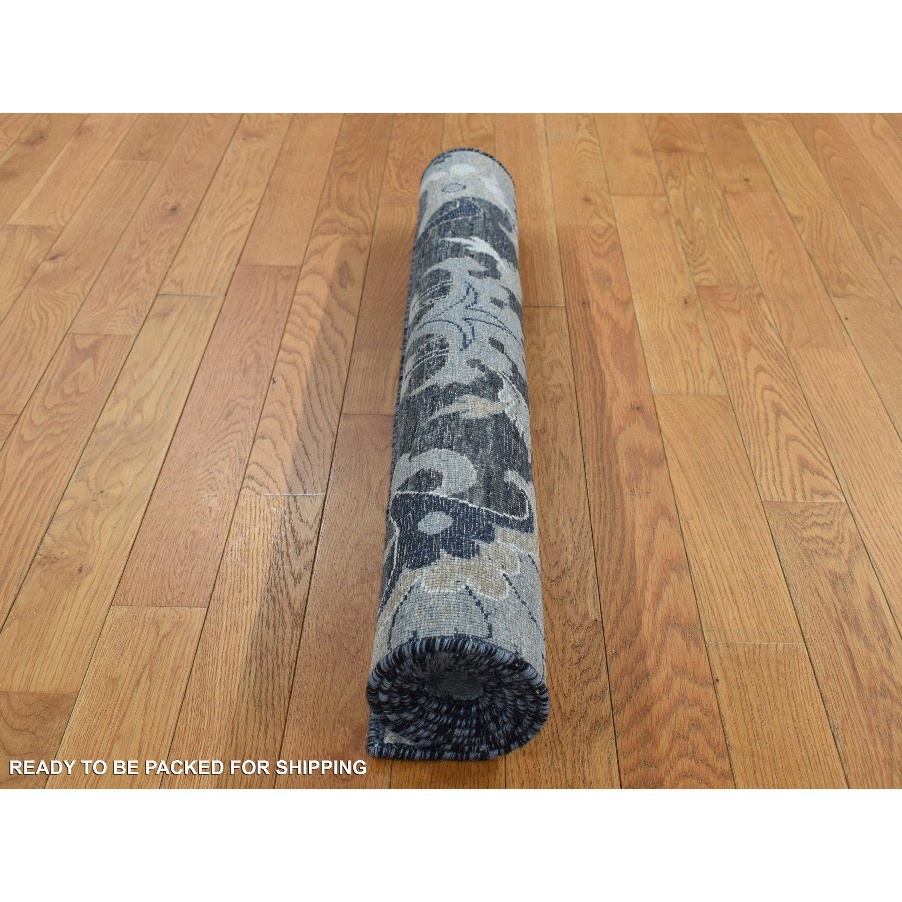 3'x5' Arsenic Gray Hand Knotted Silk with Wool Blossom Design Rug Siglo XXI y contemporáneo en venta
