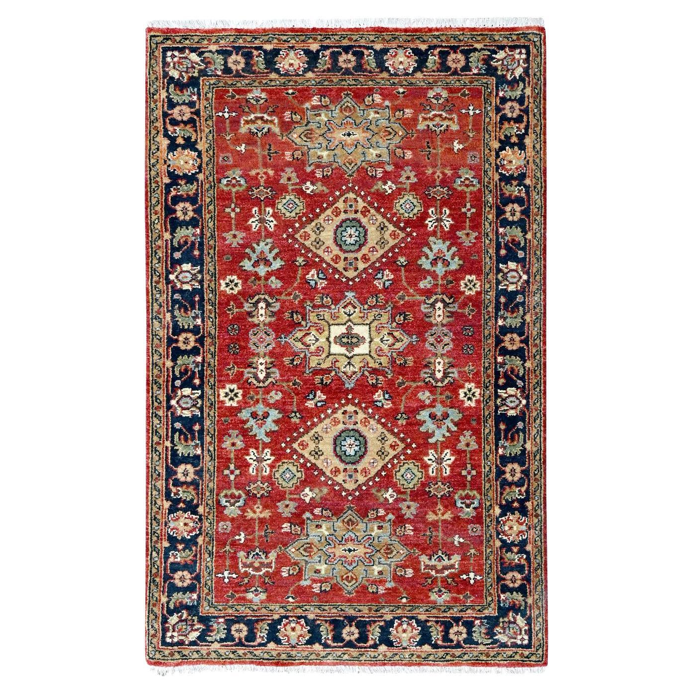 Tappeto in lana morbida annodato a mano 3'x5' Chili Red Karajeh Design Tribal Medallions in vendita
