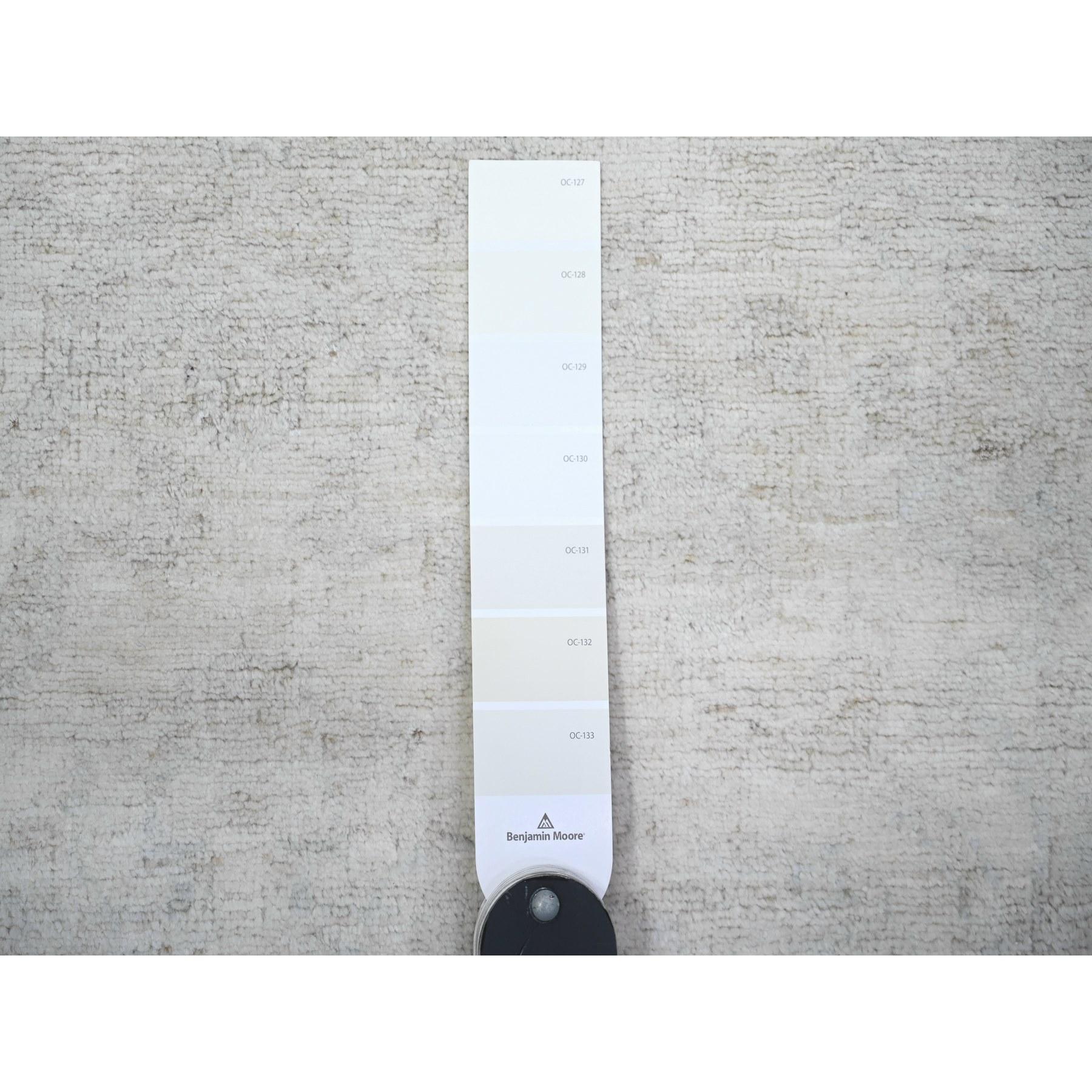 Oushak 3'x5' Delicate White 100% Wool Hand Knotted Washed Out Peshawar Oriental Rug For Sale