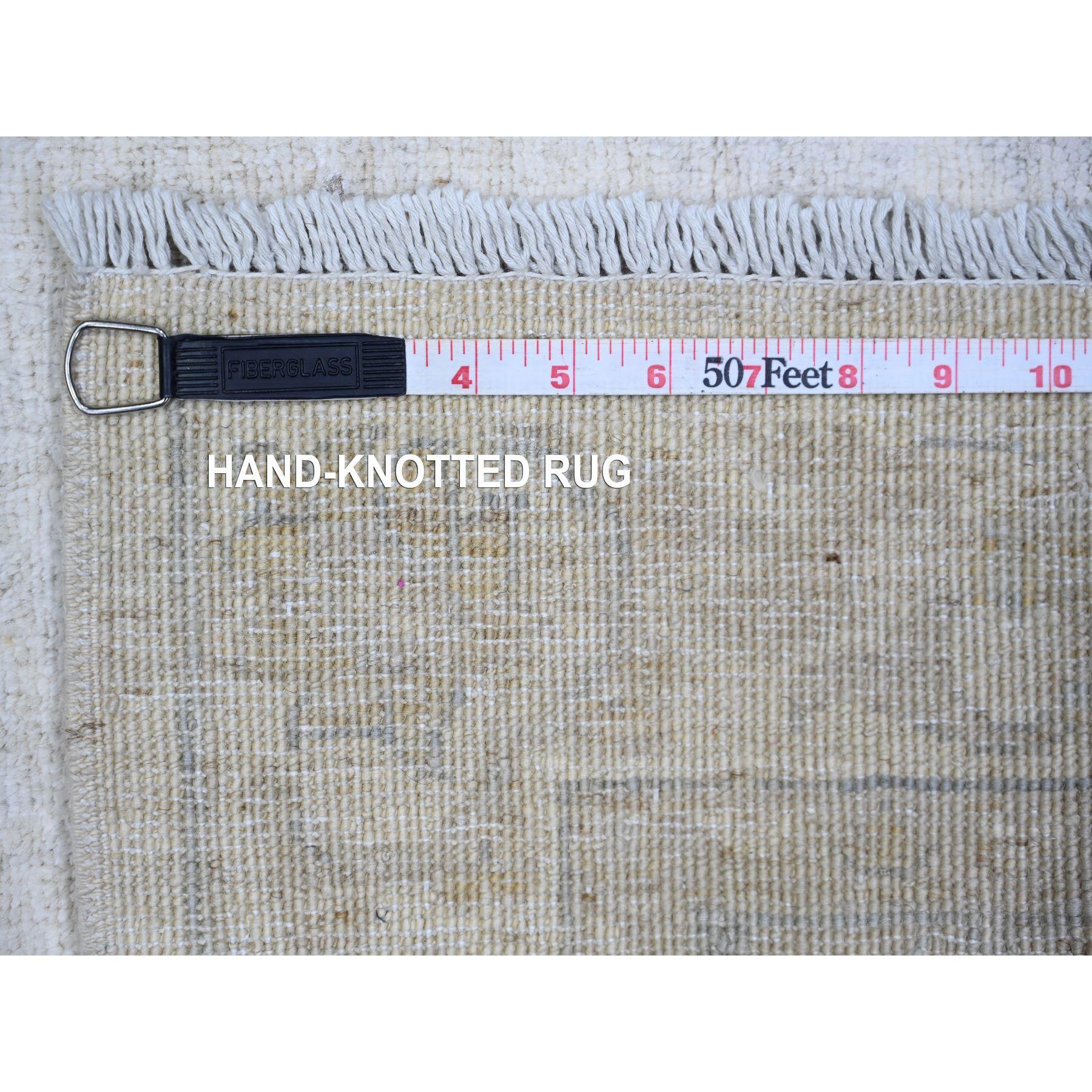 3'x5' Delicate White 100% Wool Hand Knotted Washed Out Peshawar Oriental Rug In New Condition For Sale In Carlstadt, NJ