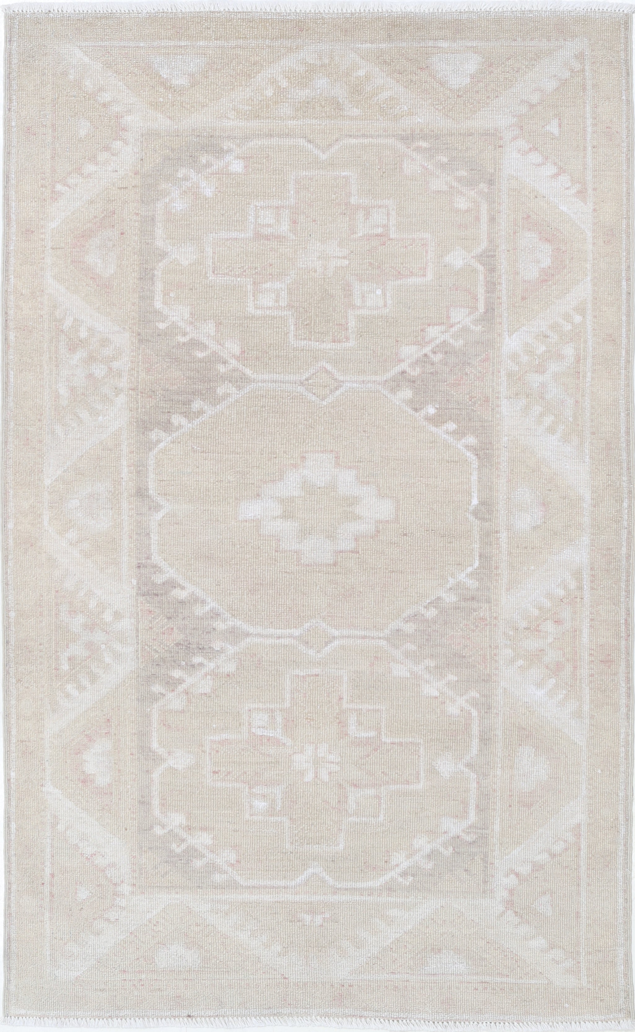 3x5 ft Traditional Handmade Accent Rug. Handknotted Geometric Area Rug. All Wool For Sale