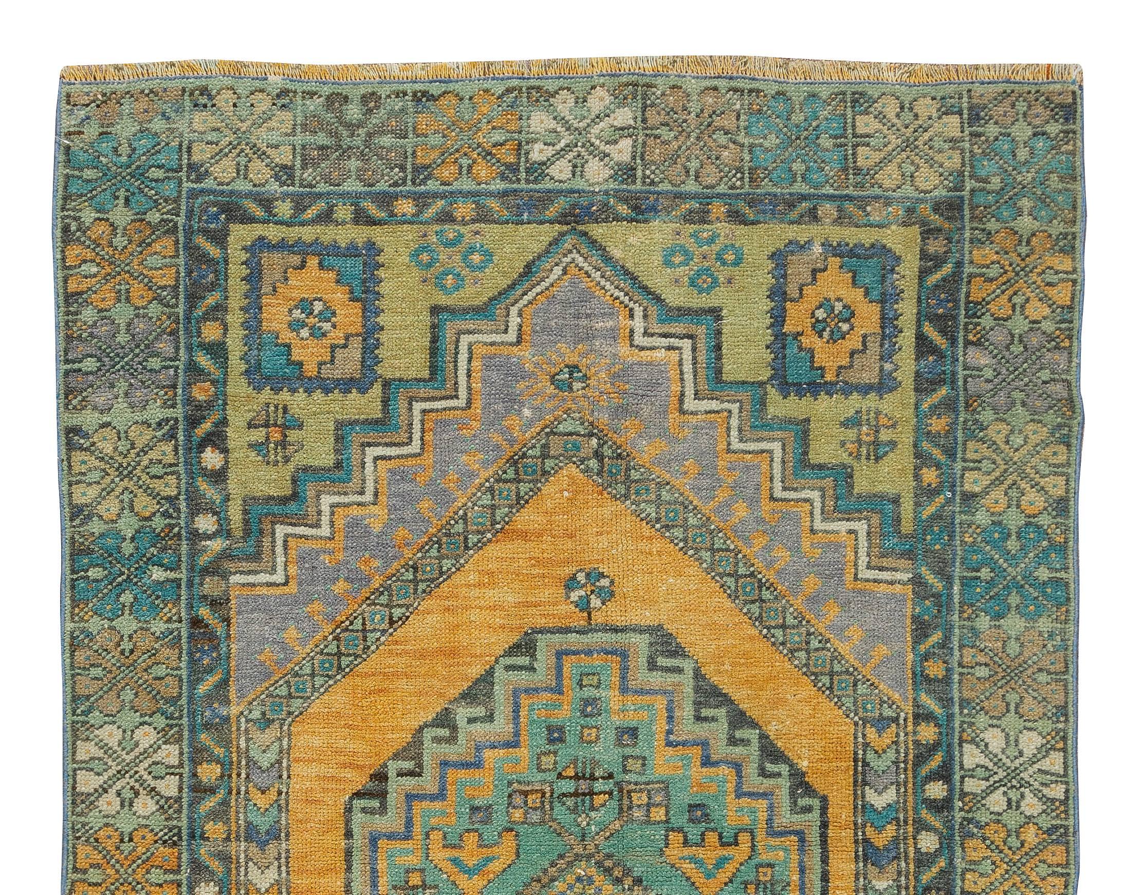 3x5 Ft Einzigartiger handgefertigter türkischer orientalischer Vintage-Teppich mit Stammesstil, 100% Wolle (Türkisch) im Angebot