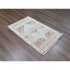 3'x5' Irish Cream White Ziegler Mahal Medallion Design Wool Hand Knotted Rug