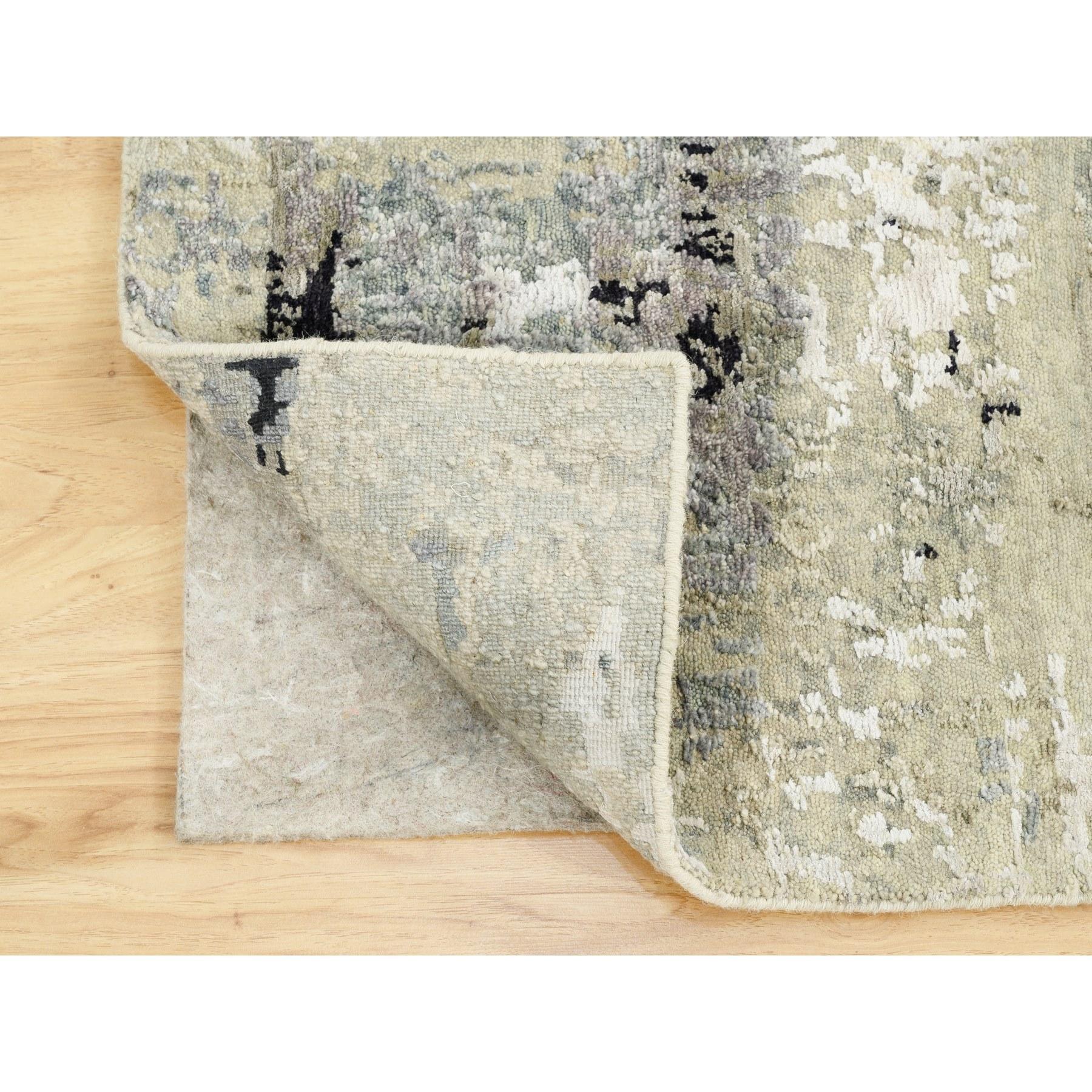 Moderno Tappeto 3'x5' Avorio Design Astratto in Lana e Seta Annodato a Mano in vendita