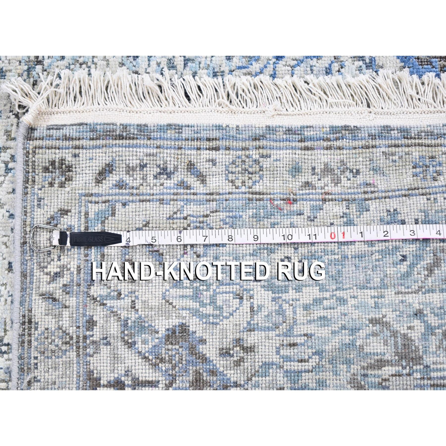 3'x5' Elfenbein Distressed Oushak Teppich aus reiner Seide mit strukturierter Wolle, handgeknüpft im Angebot 1