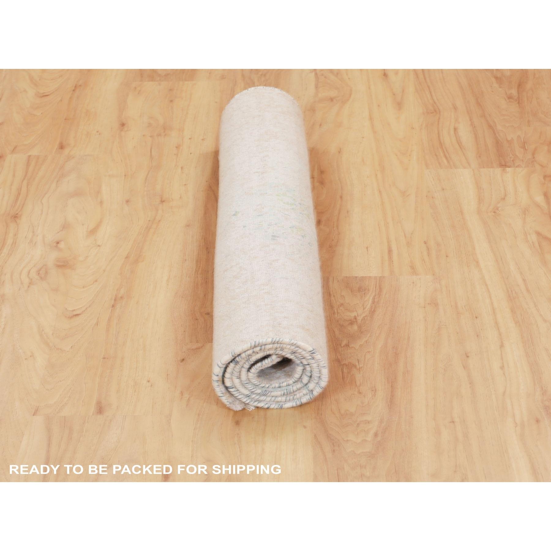 3'x5' Ivory Touch Of Green Pure Silk with Textured Wool Hand Knotted Rug In New Condition For Sale In Carlstadt, NJ