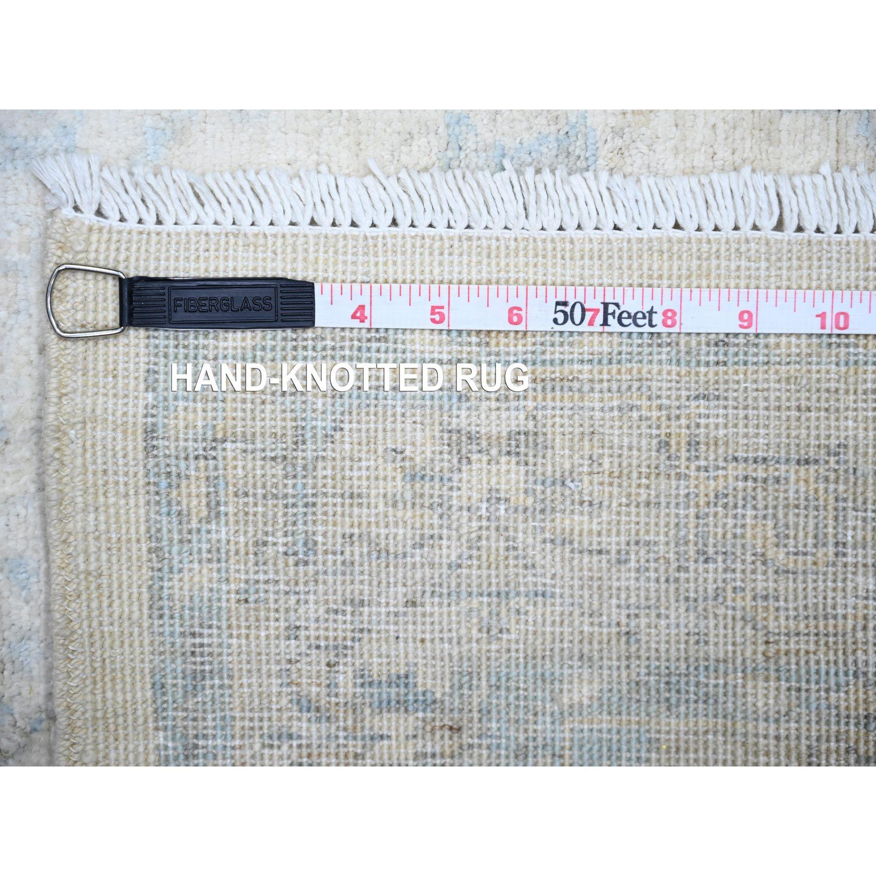 3'x5' Elfenbein Weiß Wash Peshawar Weiche Wolle Handgeknüpft Läufer Orientteppich (21. Jahrhundert und zeitgenössisch) im Angebot