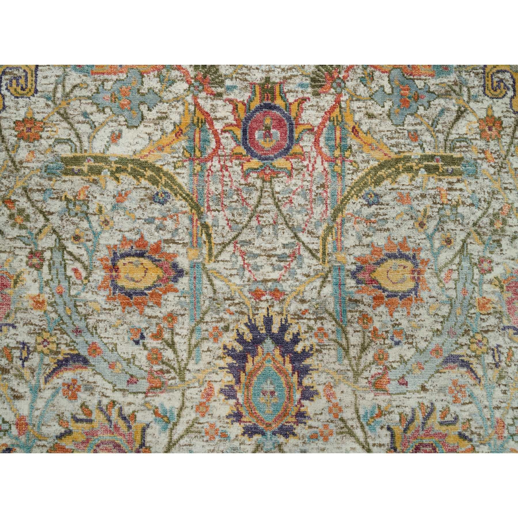 Annodato a mano 3'x5' Lenox Tan Sickle Leaf Design Tappeto orientale in lana e seta annodato a mano in vendita