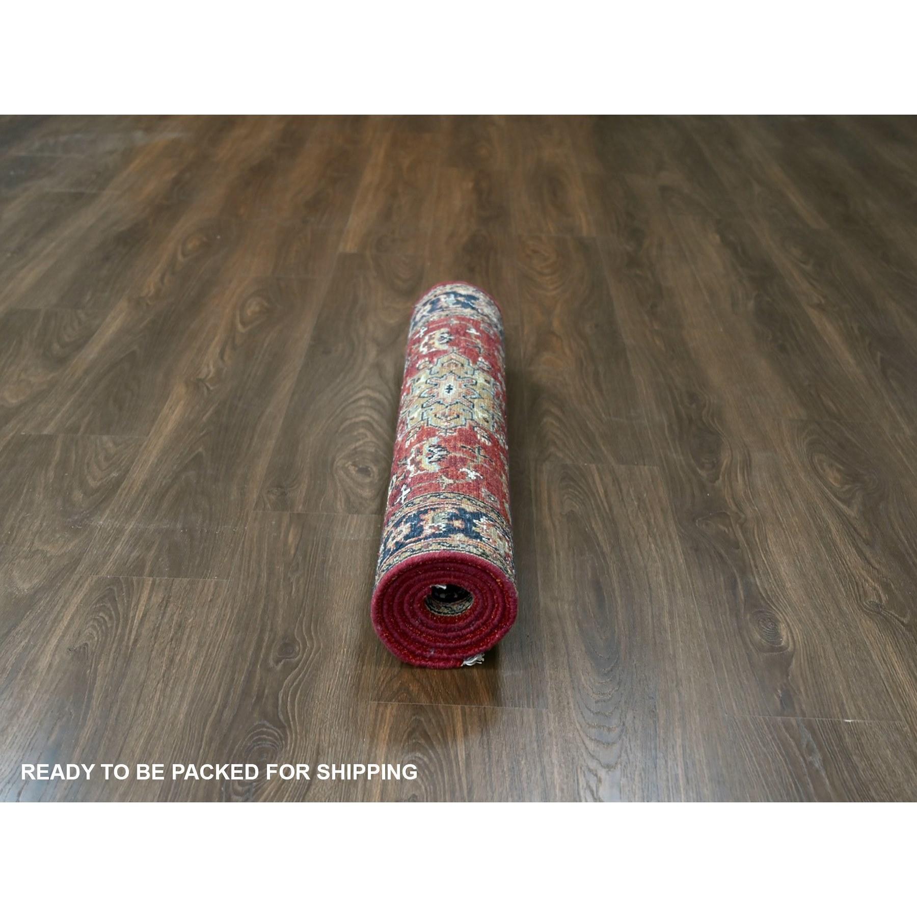 3'x5' Red Karajeh Design Geometric Medallions Hand Knotted Wool Oriental Rug Siglo XXI y contemporáneo en venta