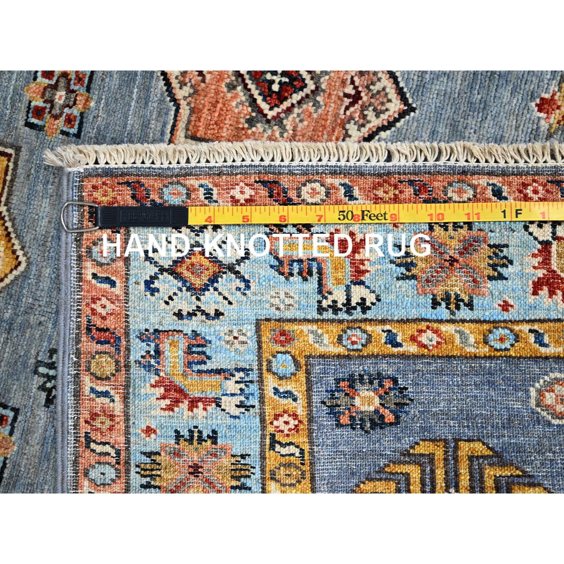 3'x5' Steeple Gray Handgeknüpfter Teppich aus reiner Wolle mit pflanzlichen Farbstoffen, dicht gewebt im Angebot 1